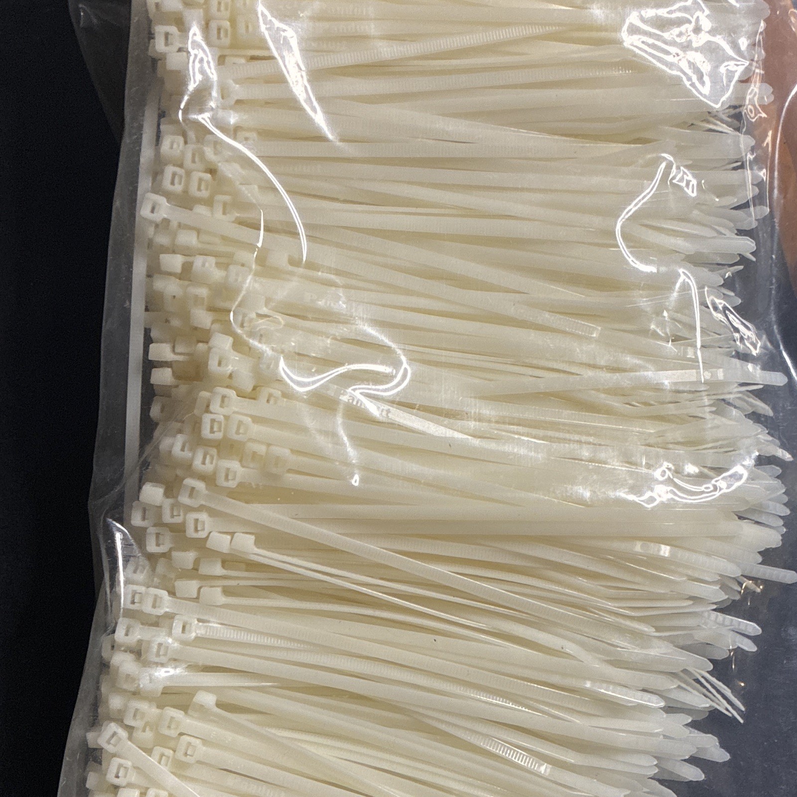 Panduit PLT1.5I-M Nylon Self-Locking Cable Ties 5.6in 40lb White 1000