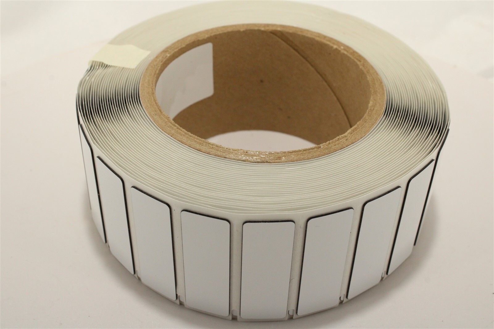 Brady THTEP-172-593-.5 Raised Panel Labels | 0.59″ x 1.77″ | White | 500/Roll