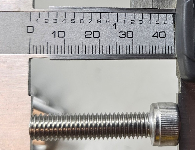 25Pcs Socket Cap Screw, M8 x 35, ISO 4762, A2 3.1, 43mm OAL