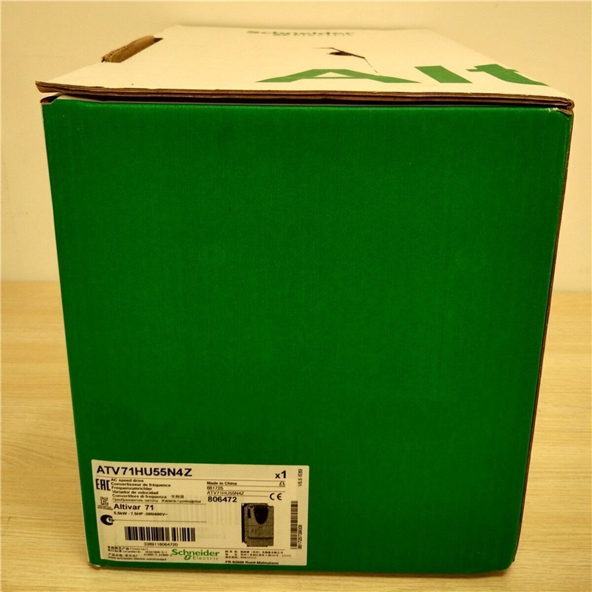 1PCS NEW and original Schneider ATV71HU55N4Z in box