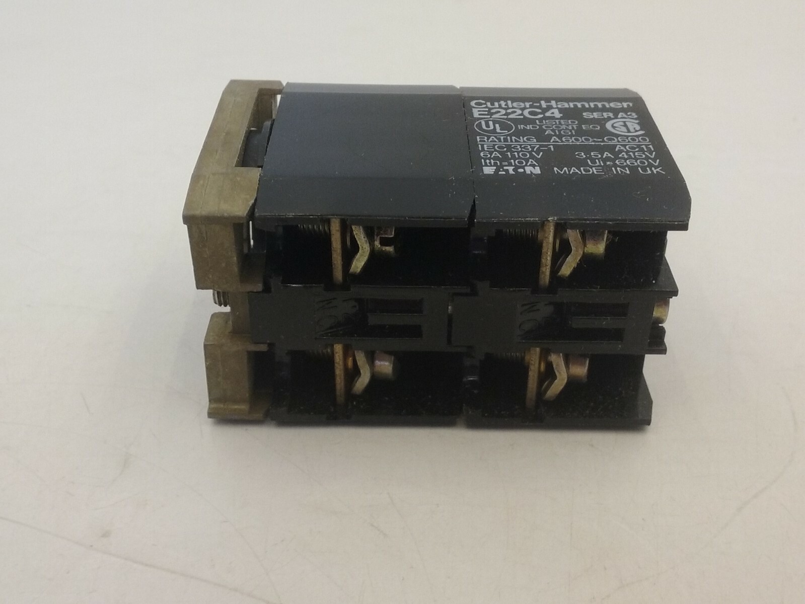 CUTLER HAMMER E22C4 CONTACT BLOCK SERIES A3 NIB