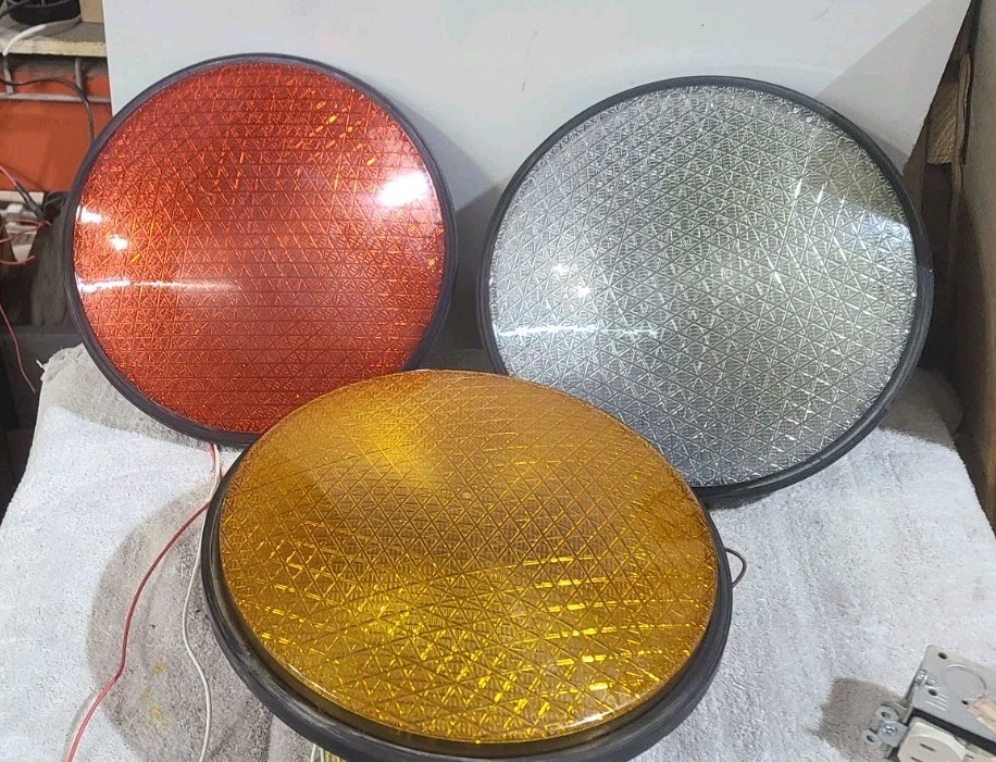 SET Red,Yellow &Green Traffic Light Signal LED Leotek 12 inch lenses