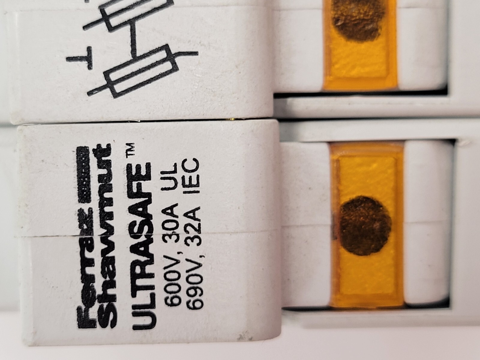 Ferraz Shawmut USM3I Y219073 Ultrasafe Fuse Holder 30/32 Amp 600 Volt AC 3 Pole