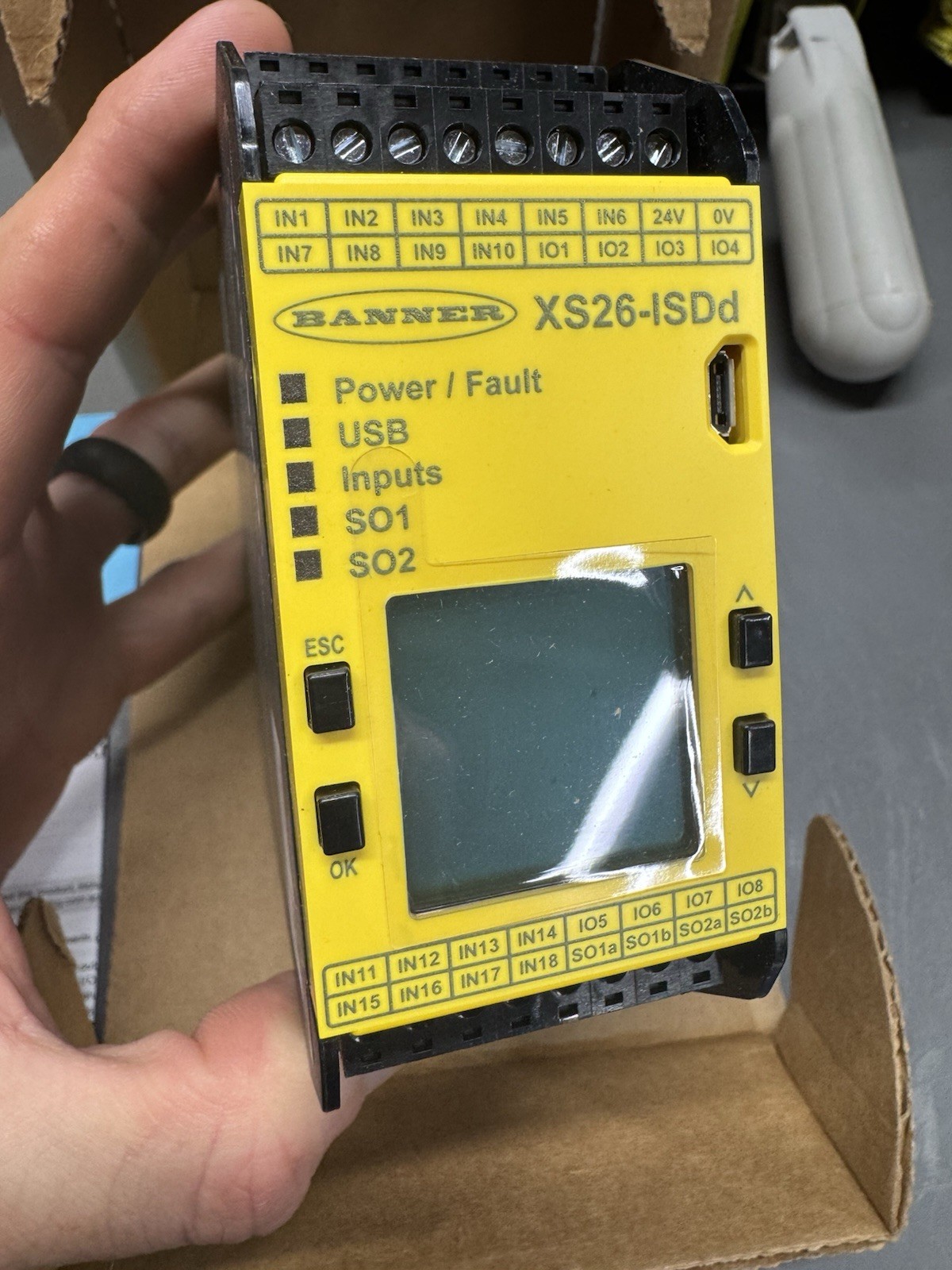 Banner Engineering Corp 812484 XS26-ISDd Expandable Safety Controller NEW IN BOX