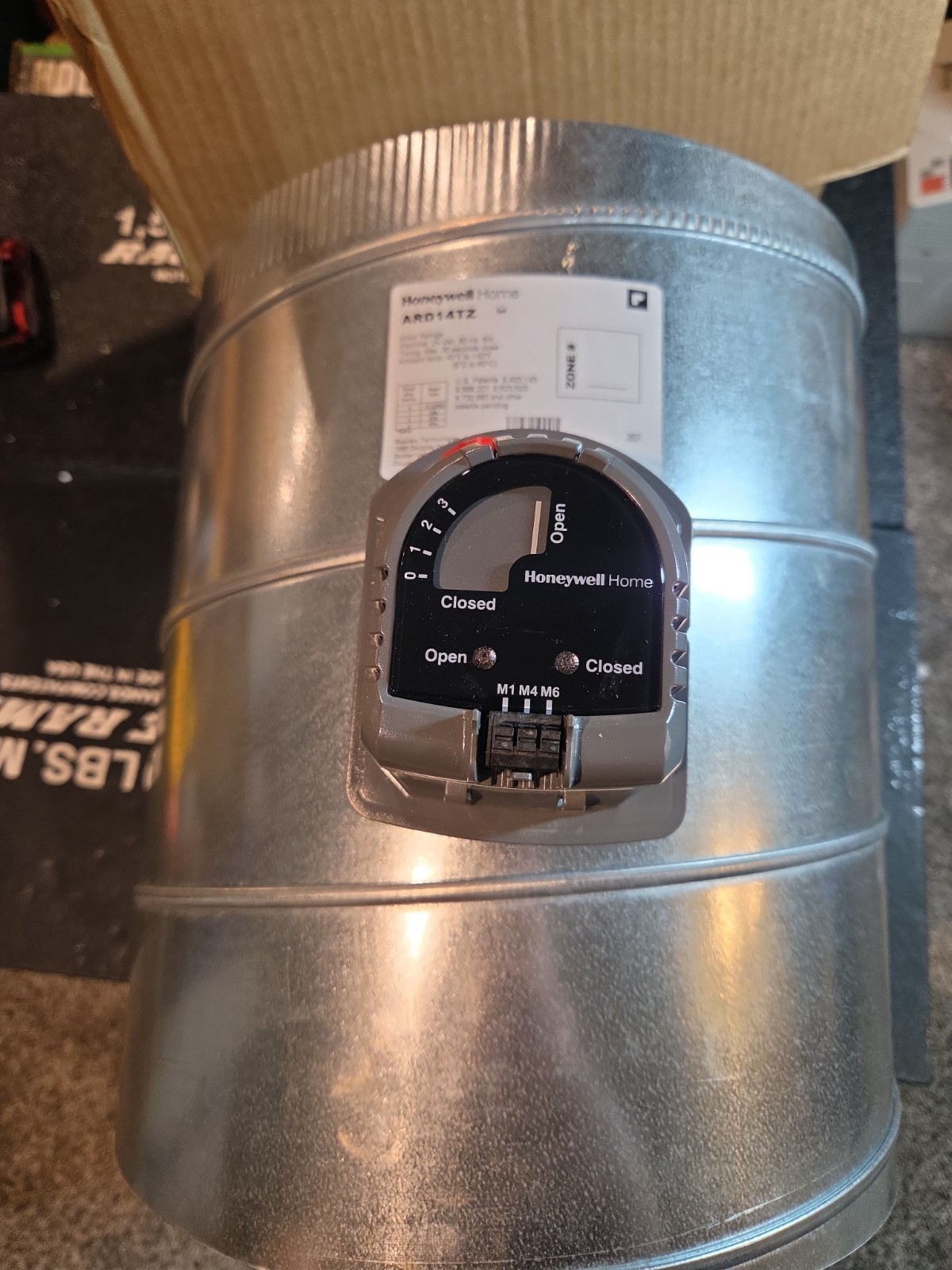 Honeywell ARD14TZ 14 in Round Galvanized Power Close 24V Zoning Damper