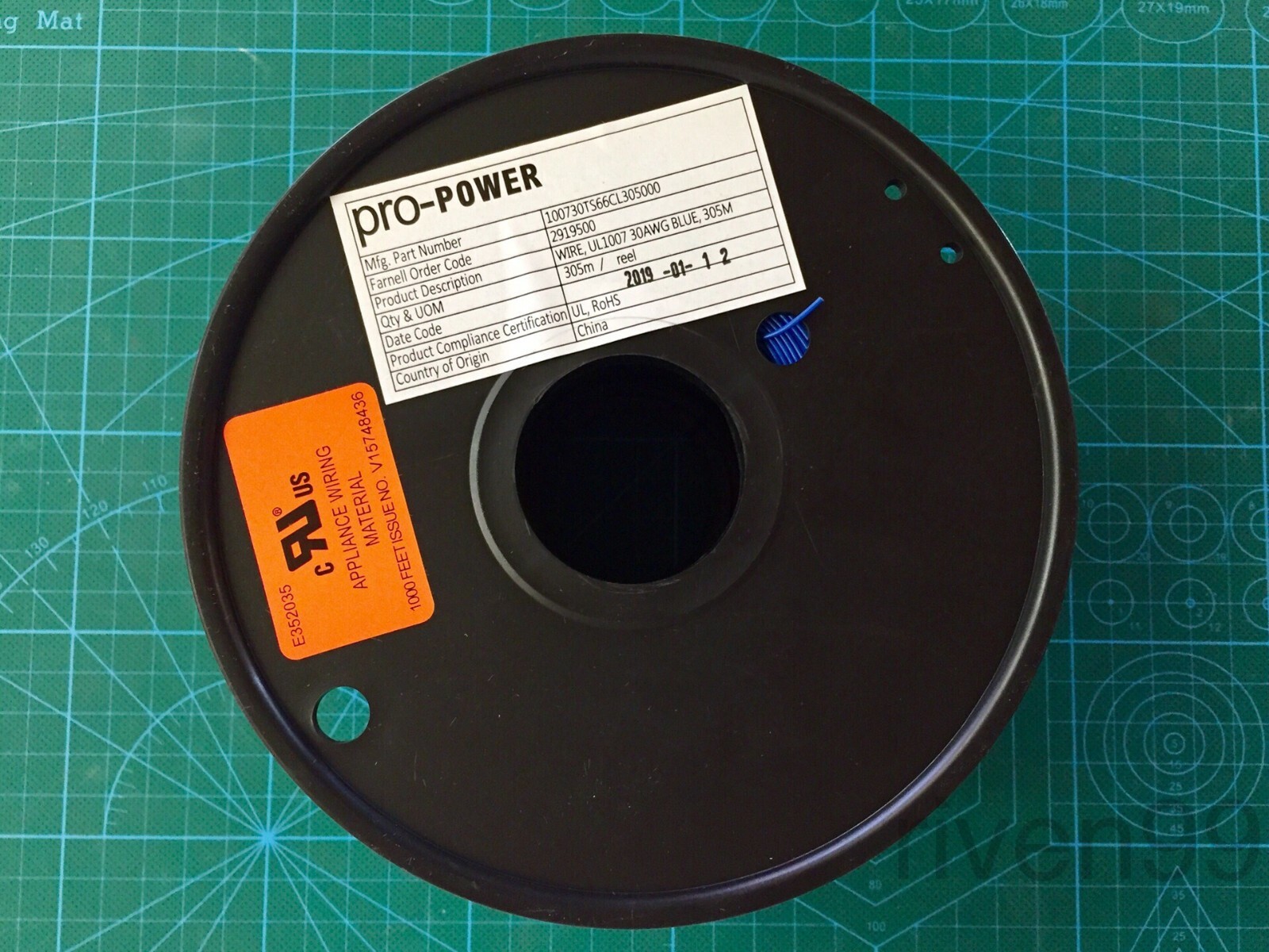PRO POWER 30AWG UL1007 1C Hook-up Wire, 80C, 300V, BLUE, 305m, 1000ft Spool