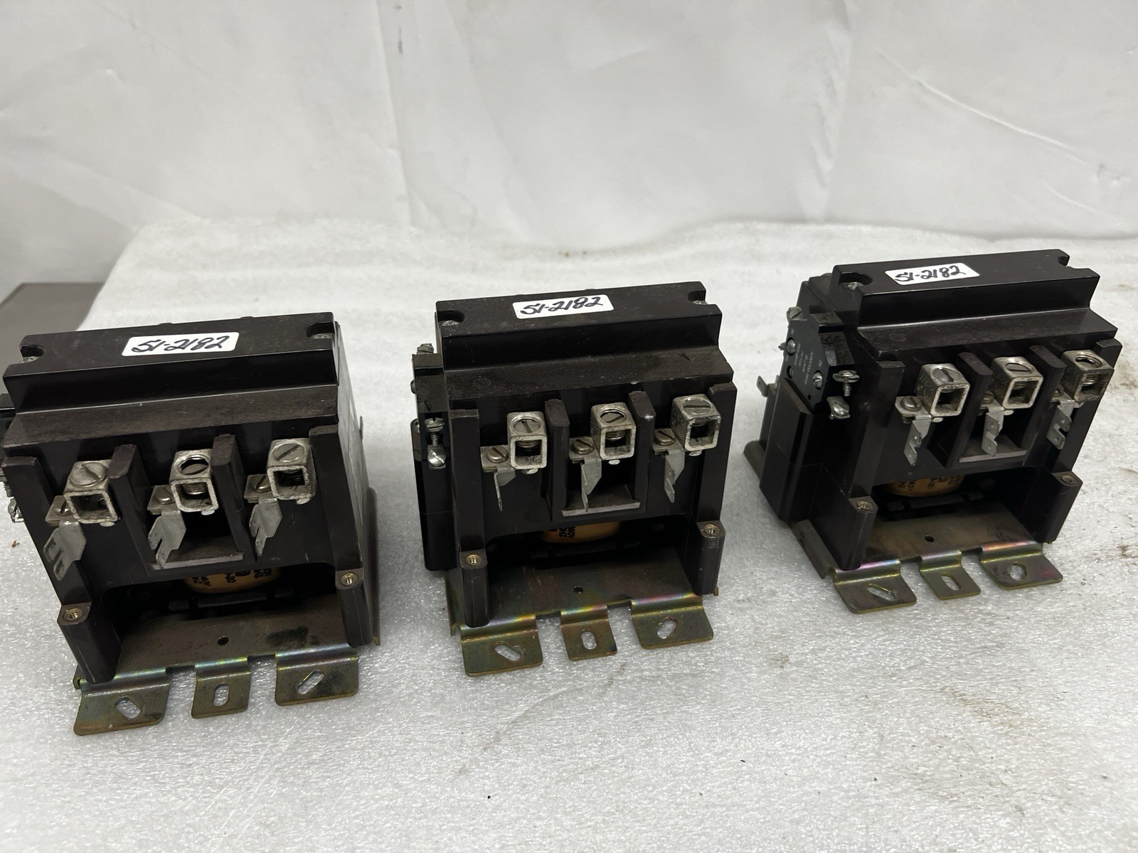 Eaton Cutler-Hammer 9560H1610A 3-Pole Contactor 90A 600V Coil Model 6-331-25