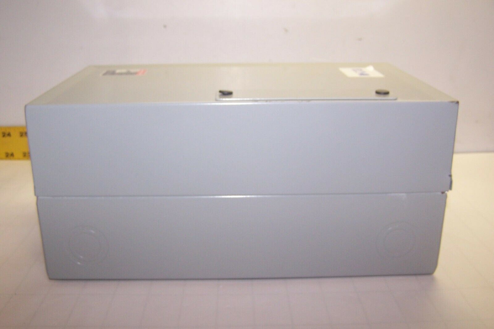 NEW EATON ELECTRICALLY HELD LIGHTING CONTACTOR 30 AMP 240V COIL ECL03C1B6A