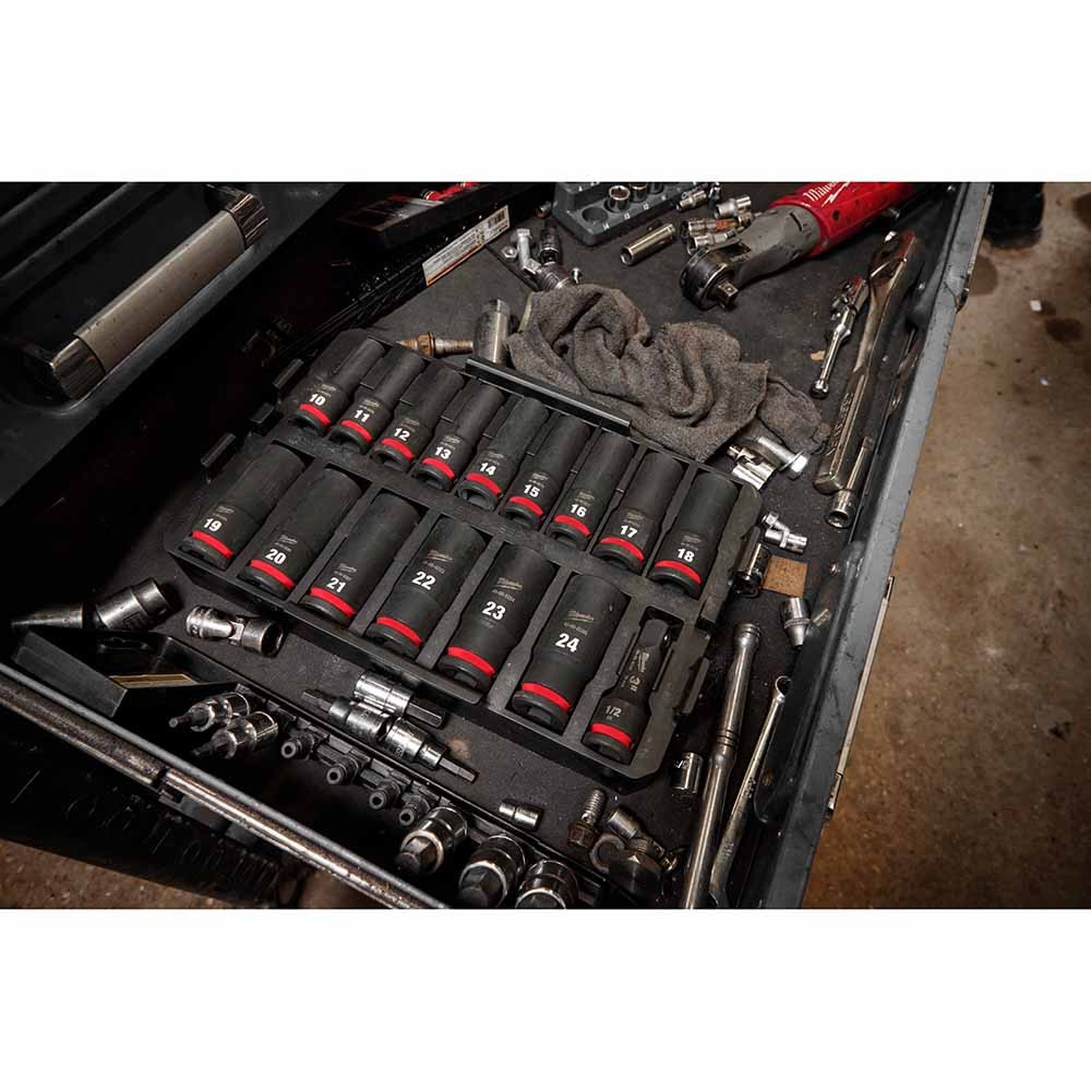 Milwaukee 49-66-6818 Shockwave Impact Duty Socket 1/2″ Drive 16-PC MM Tray Set