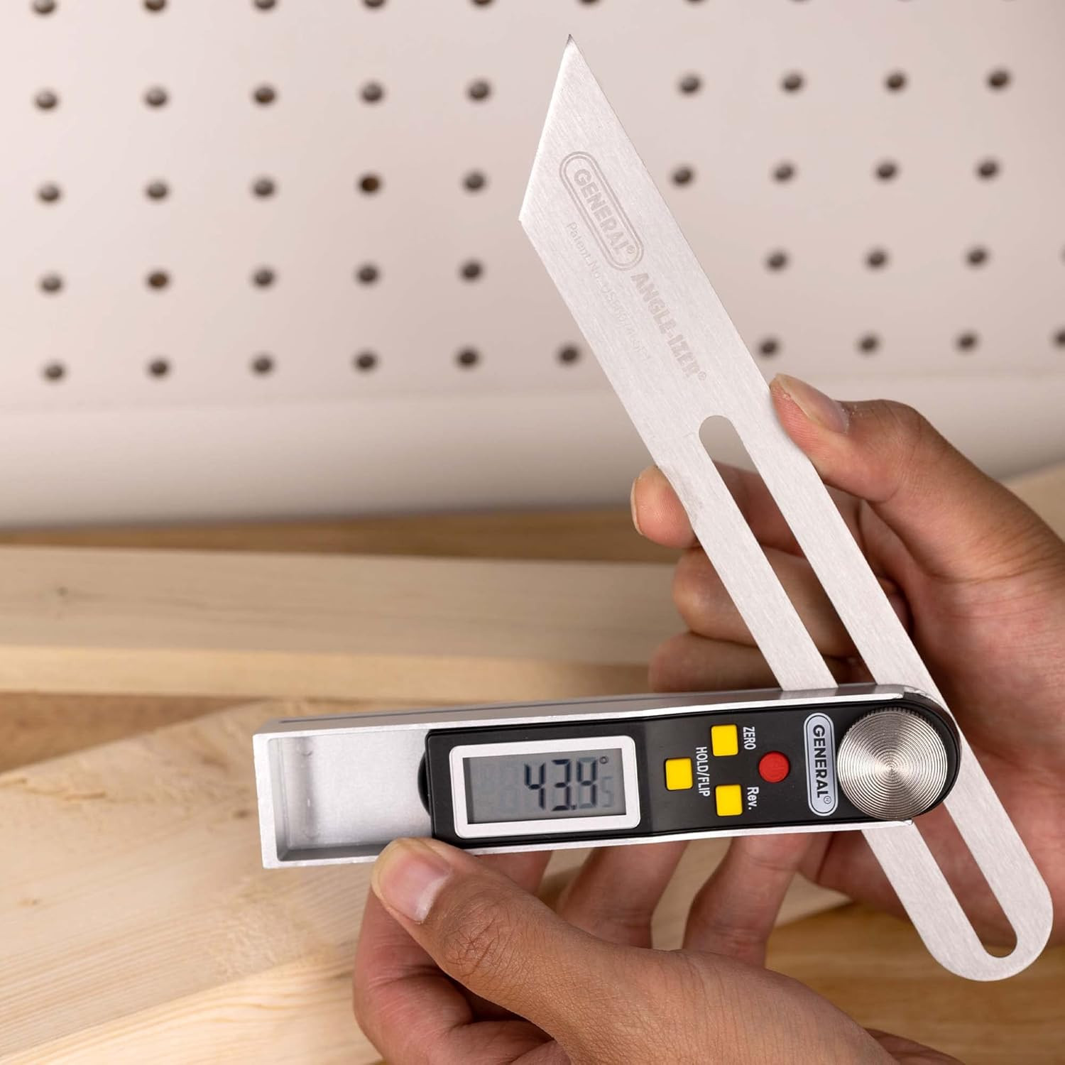 General Tools T-Bevel Gauge & Protractor – Digital Angle Finder with Full LCD Di