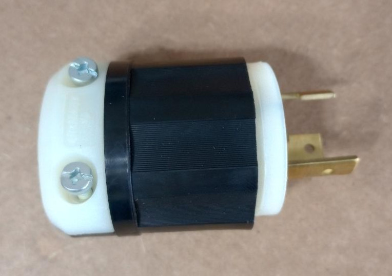 NEW Leviton 2621-CS 250 VAC, 30 A, 0.52 to 0.93″ Cord Locking Plug Free Ship