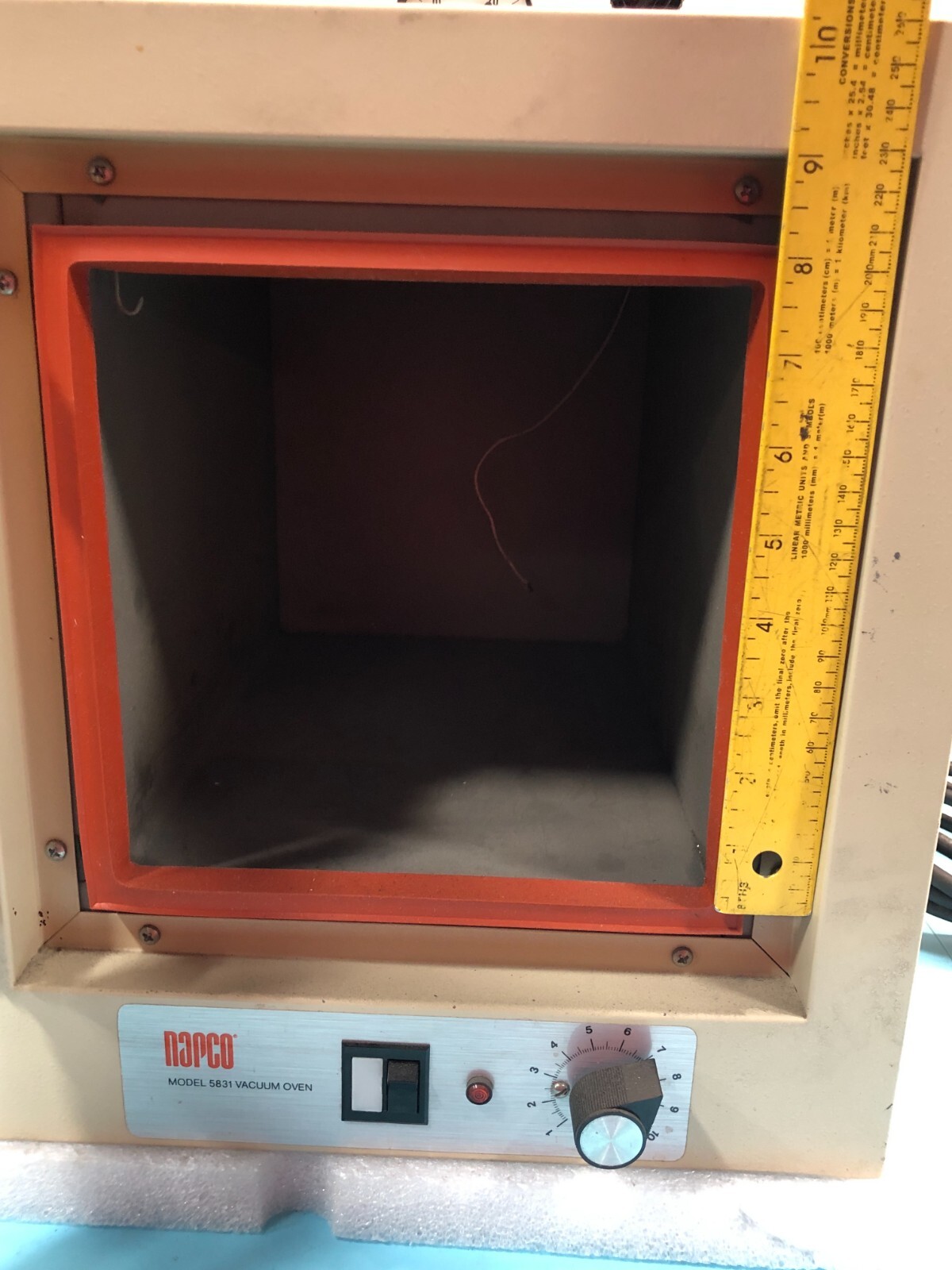 Napco Model 5831 Vacuum Oven, 120V, 60Hz, 1PH, 550W. 4.6A, 190962