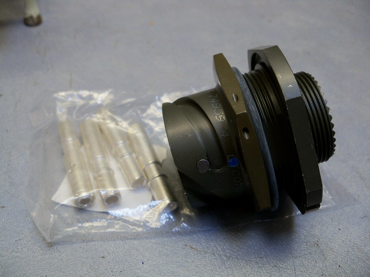 Circular MIL Spec Connector GT 4C GTC070-22-22S-RDS Amphenol