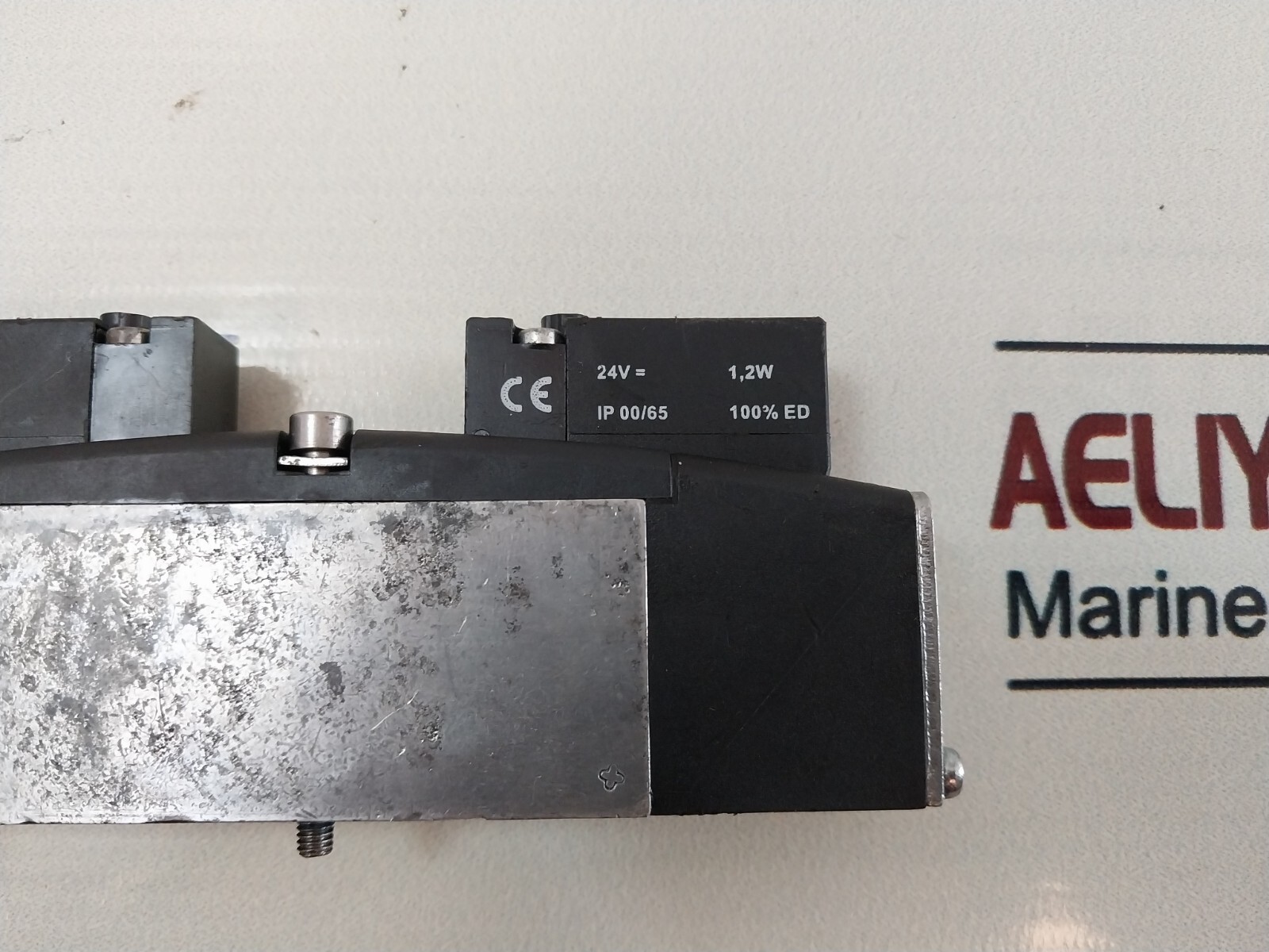 Rexroth CD01-PI Pneumatic Directional Valve R412011011 24V 1,2W IP 00/65