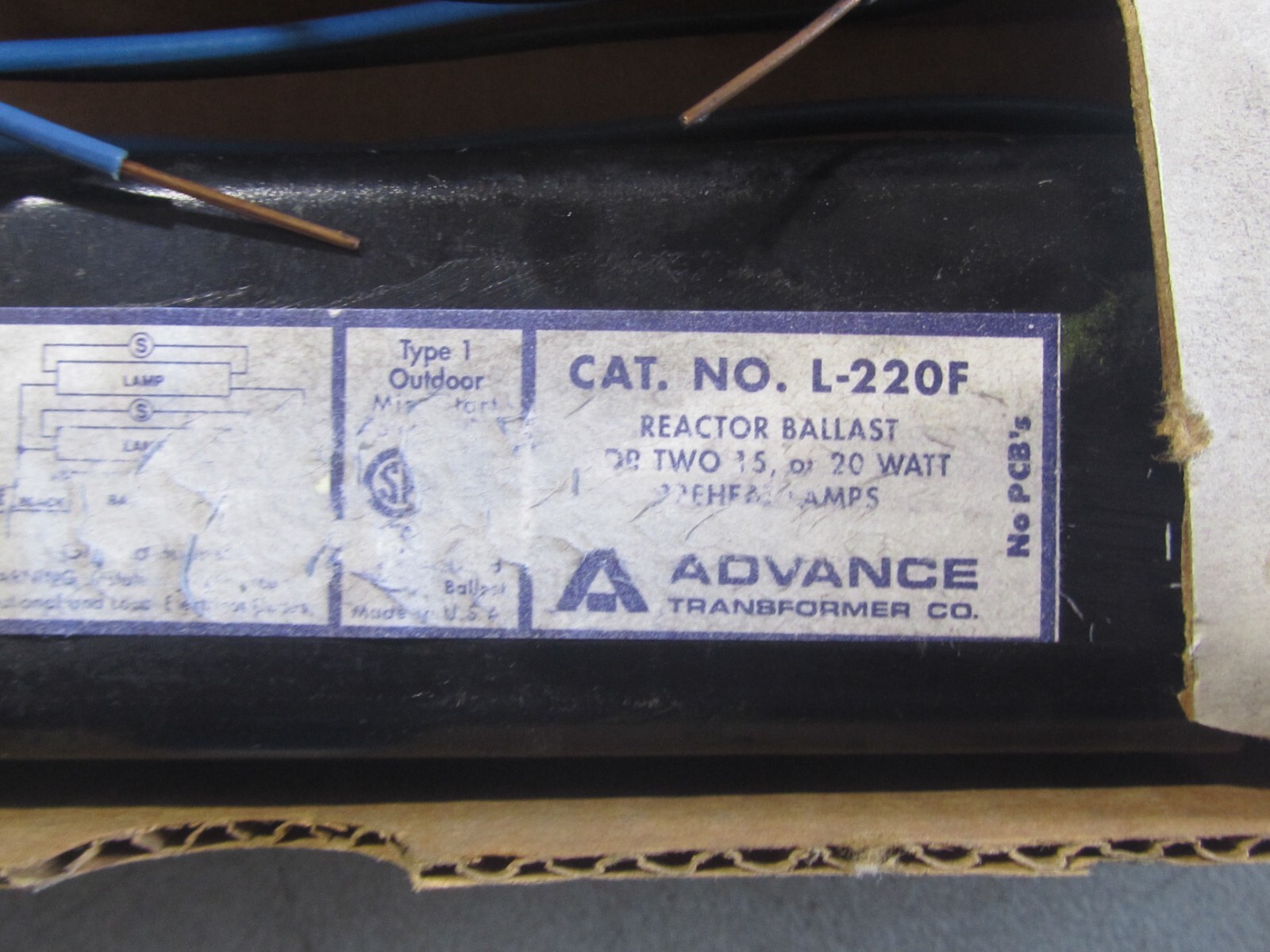NEW Advance Transformer Ballast L220F 120 Volts 60 Hertz Preheat Lamp Ballast