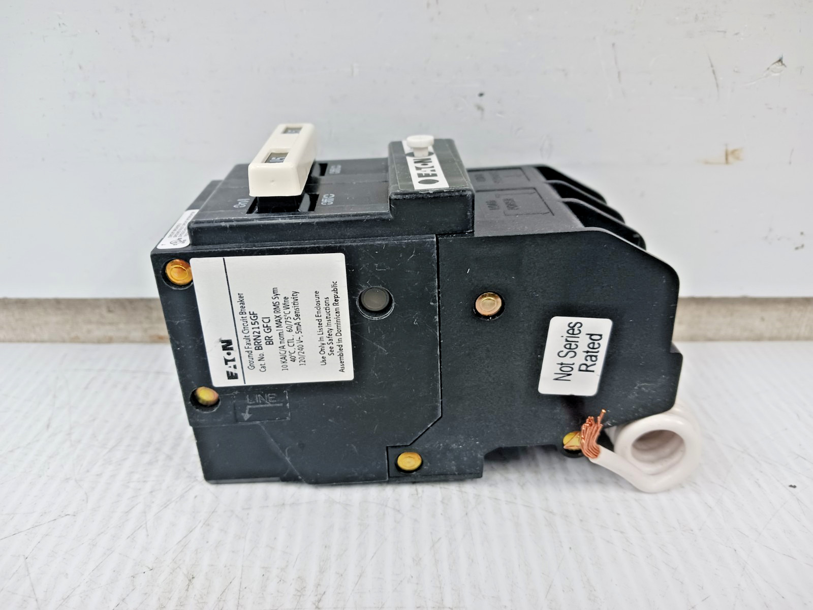 New Eaton 15 Amp Plug-In GFCI Circuit Breaker 2 Pole 120/240 VAC 10kA BRN215GF