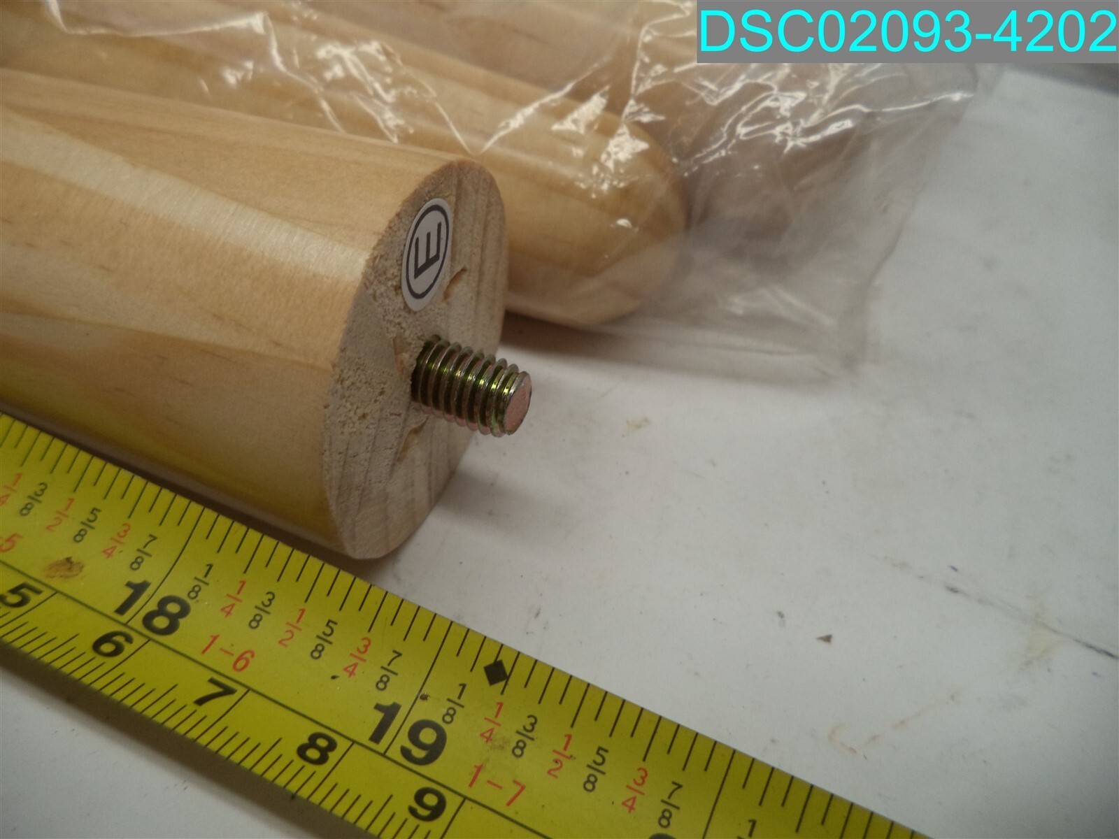QTY=4: 6″ Wooden Furniture Legs 1-5/8″ OD TAPERED TO 1-1/8″