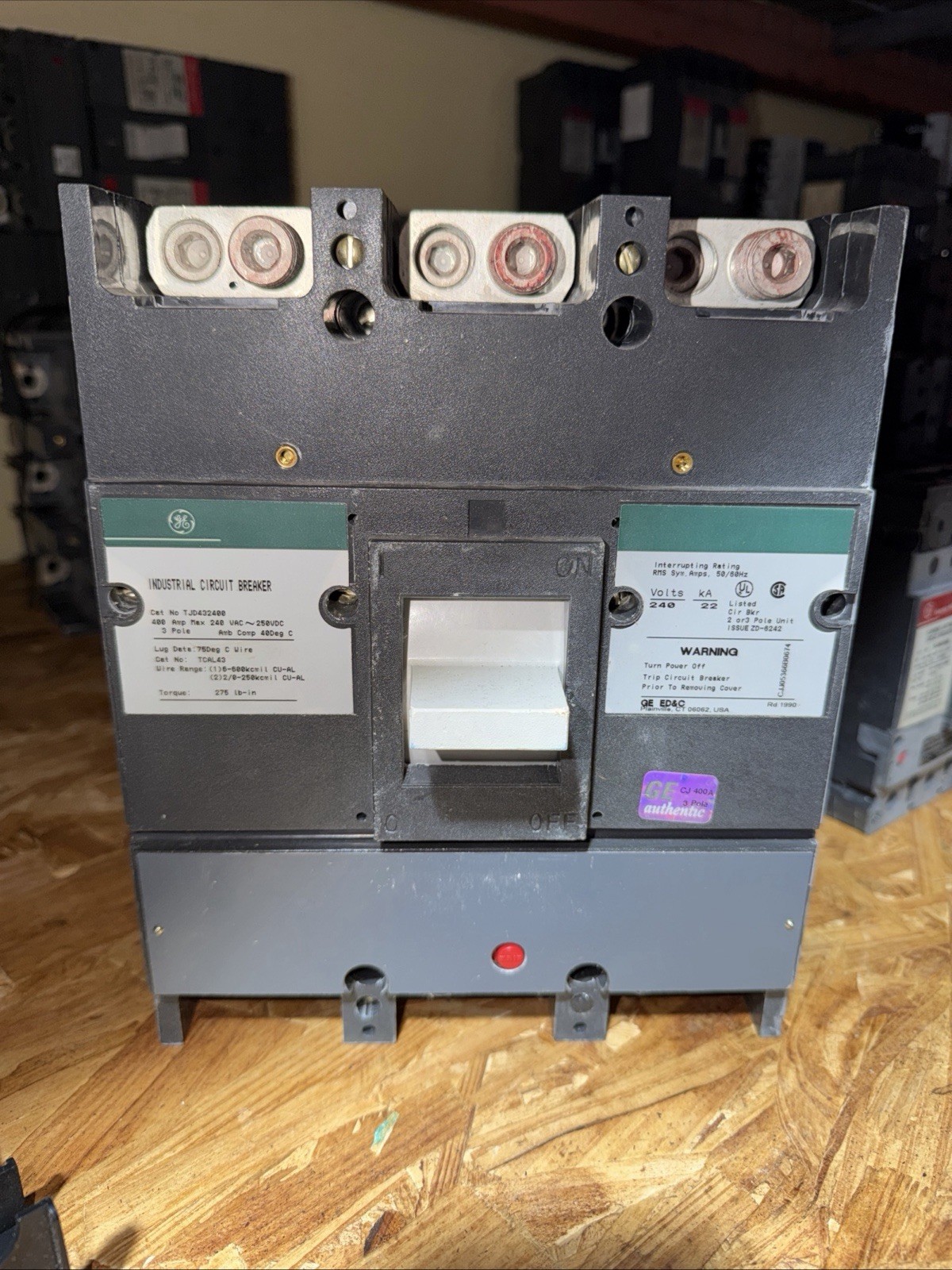 GE TJD432400 3 Pole 3 Phase 400 Amp 240V Molded Case Circuit Breaker