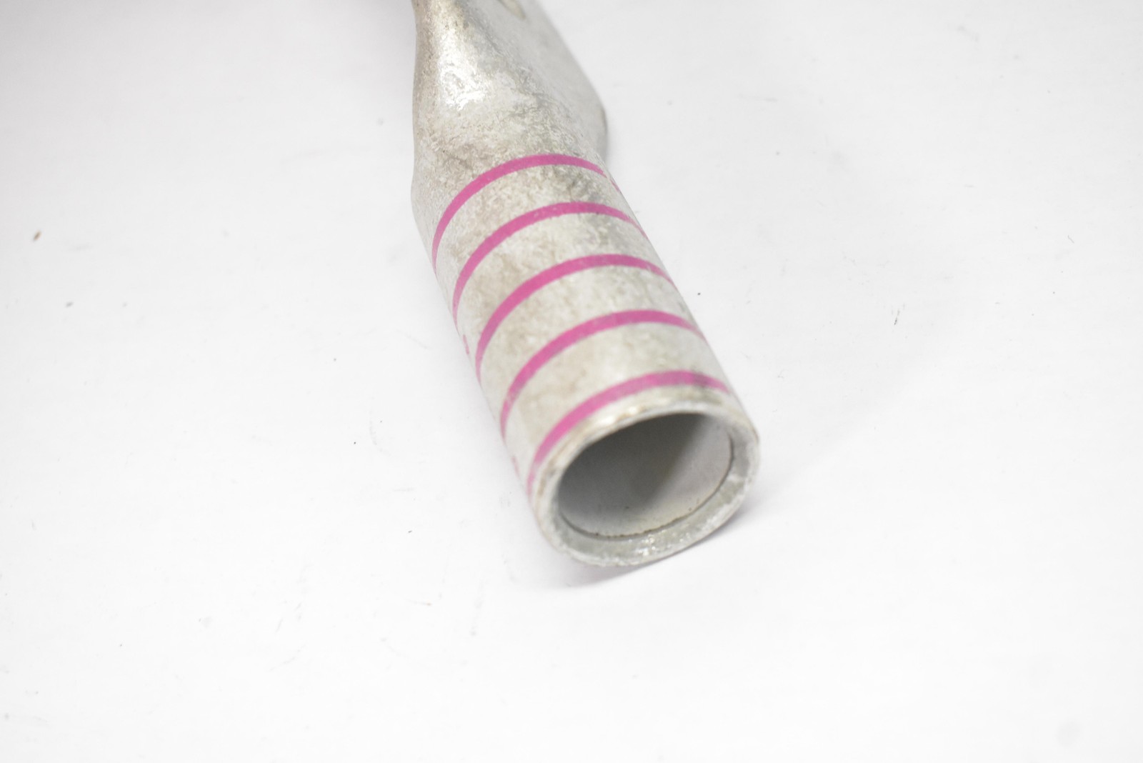 Burndy Crimp Connector 2-Hole Compression Lug Pink Stripe DIE L99 Copper Alloy
