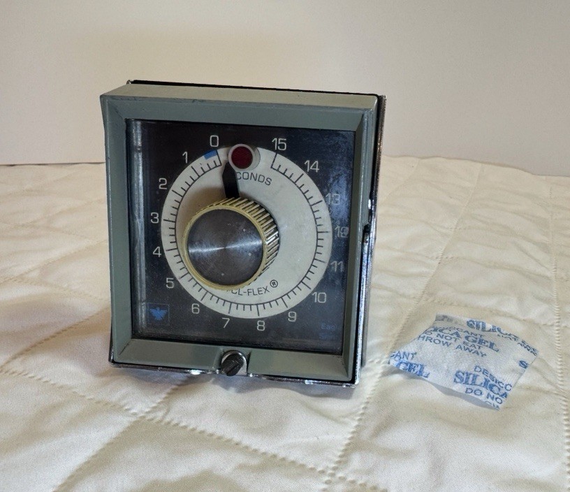 DANAHER CONTROLS HP514A6 Eagle Signal Reset Timer HP514A6 0-15 Seconds