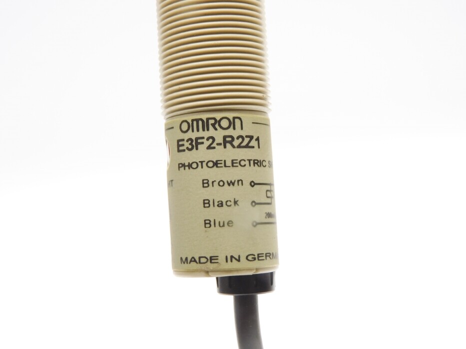 OMRON E3F2-R2Z1 24-240VAC 2M NSMP