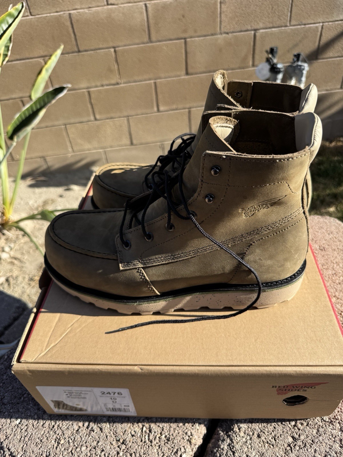 Red Wing Shoes 2476 Men’s 10D EH Safety Work Boots ASTM F2413-18 F2892-21