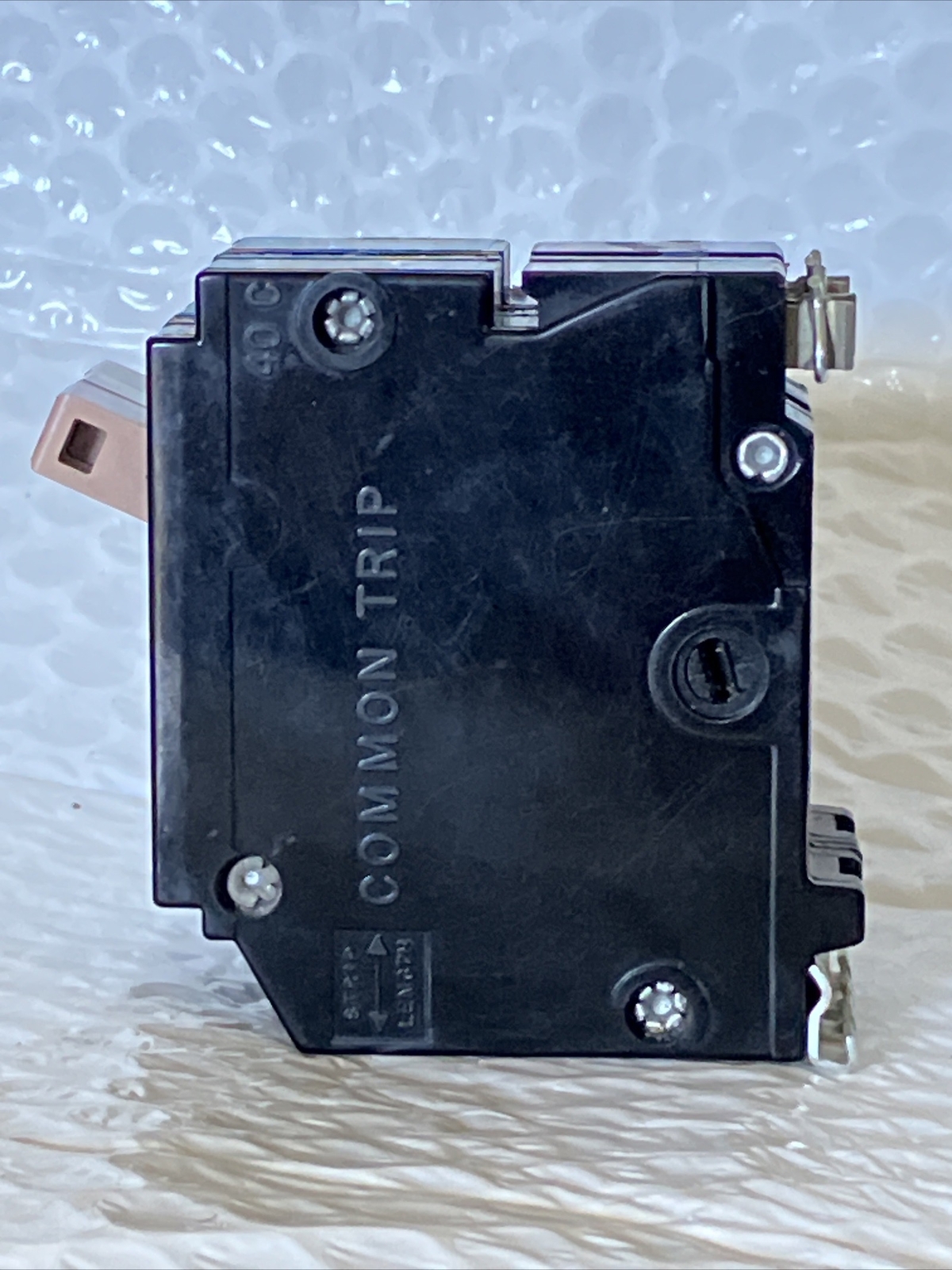 Eaton Cutler Hammer 30Amp 2 Pole Circuit Breaker CH230 METAL FOOT (Half Notch)
