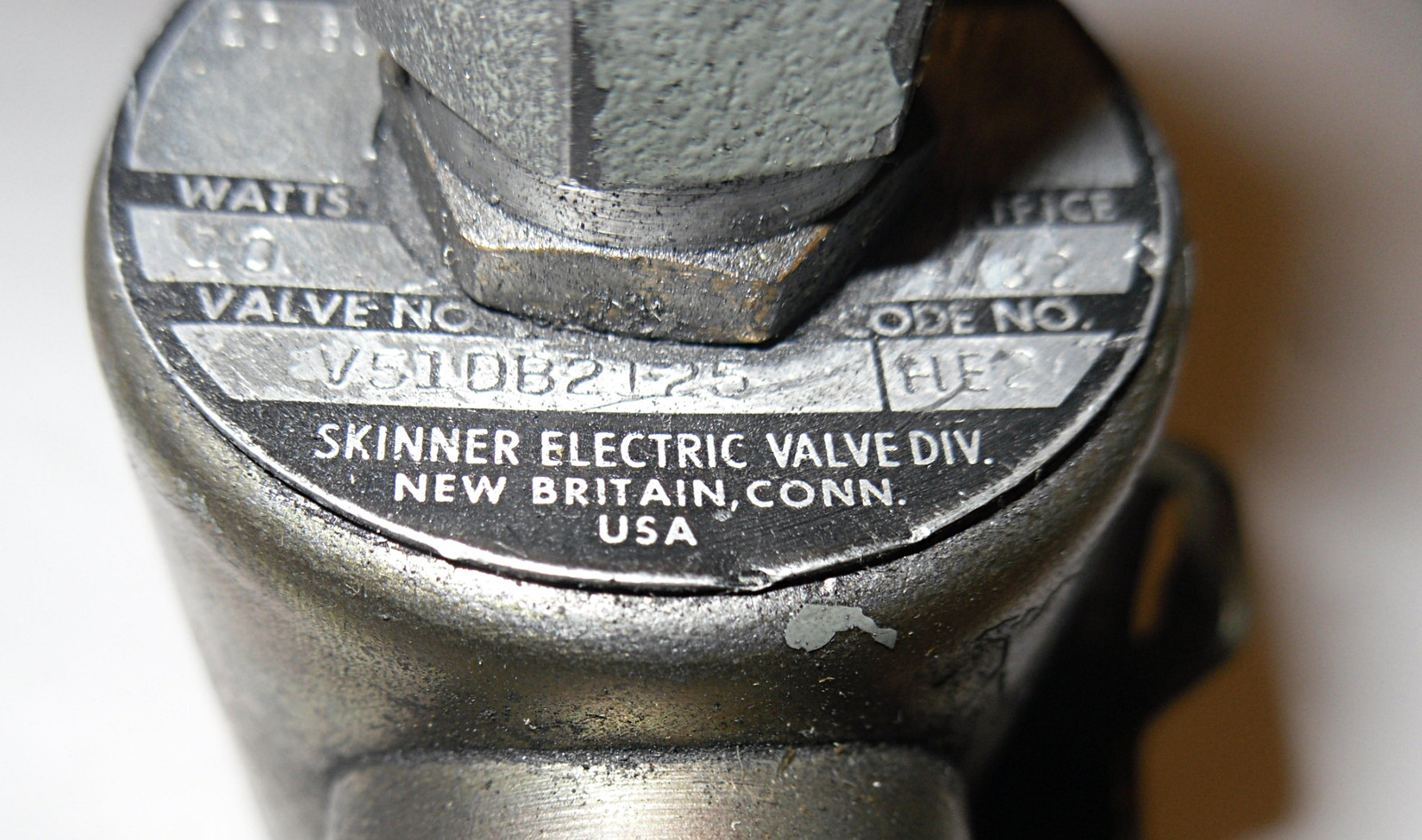 HONEYWELL V51DB2125 SOLENOID VALVE