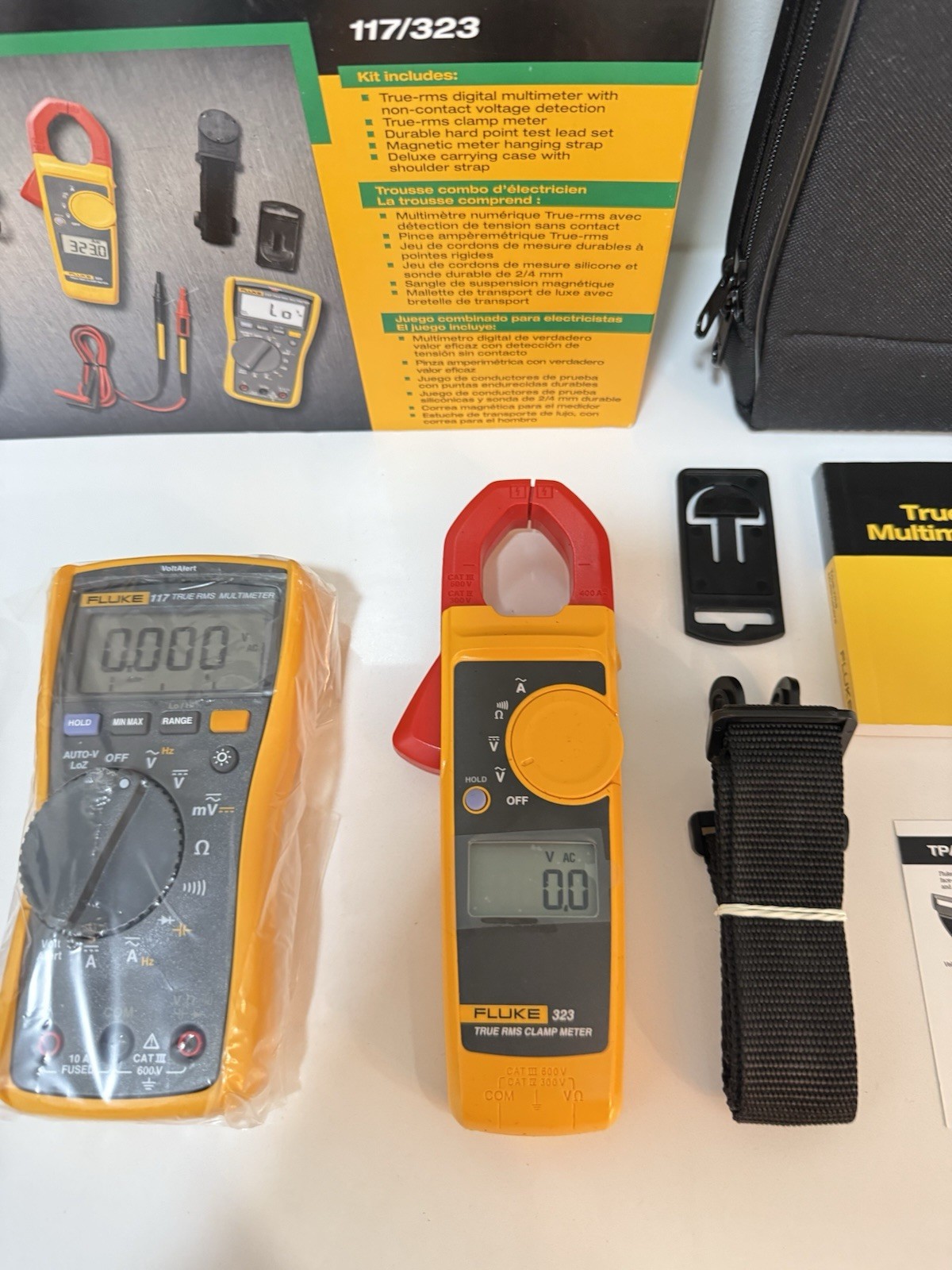 FLUKE 117/323KIT ELECTRICIANS COMBO KIT (NEW) SHIPS FAST MFD-2026
