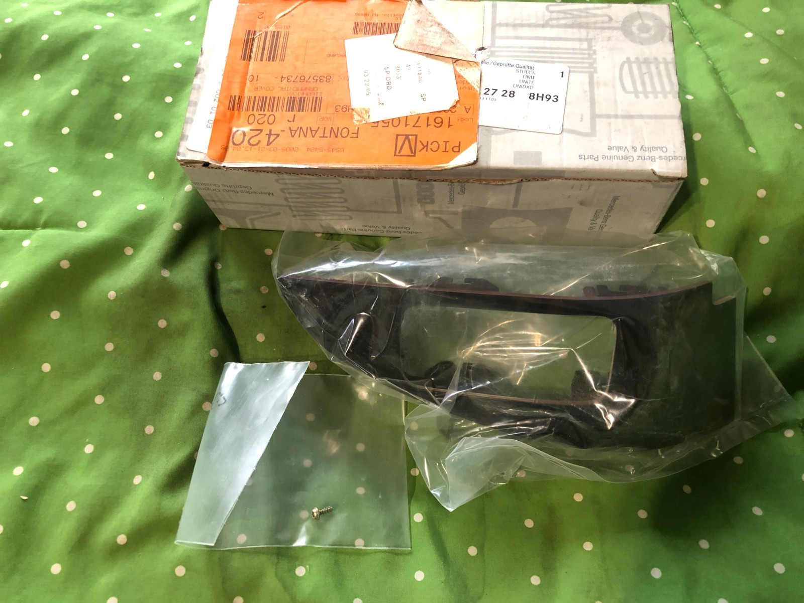 Mercedes C-class W203 window switch trim NOS A2037272728 Drivers side left