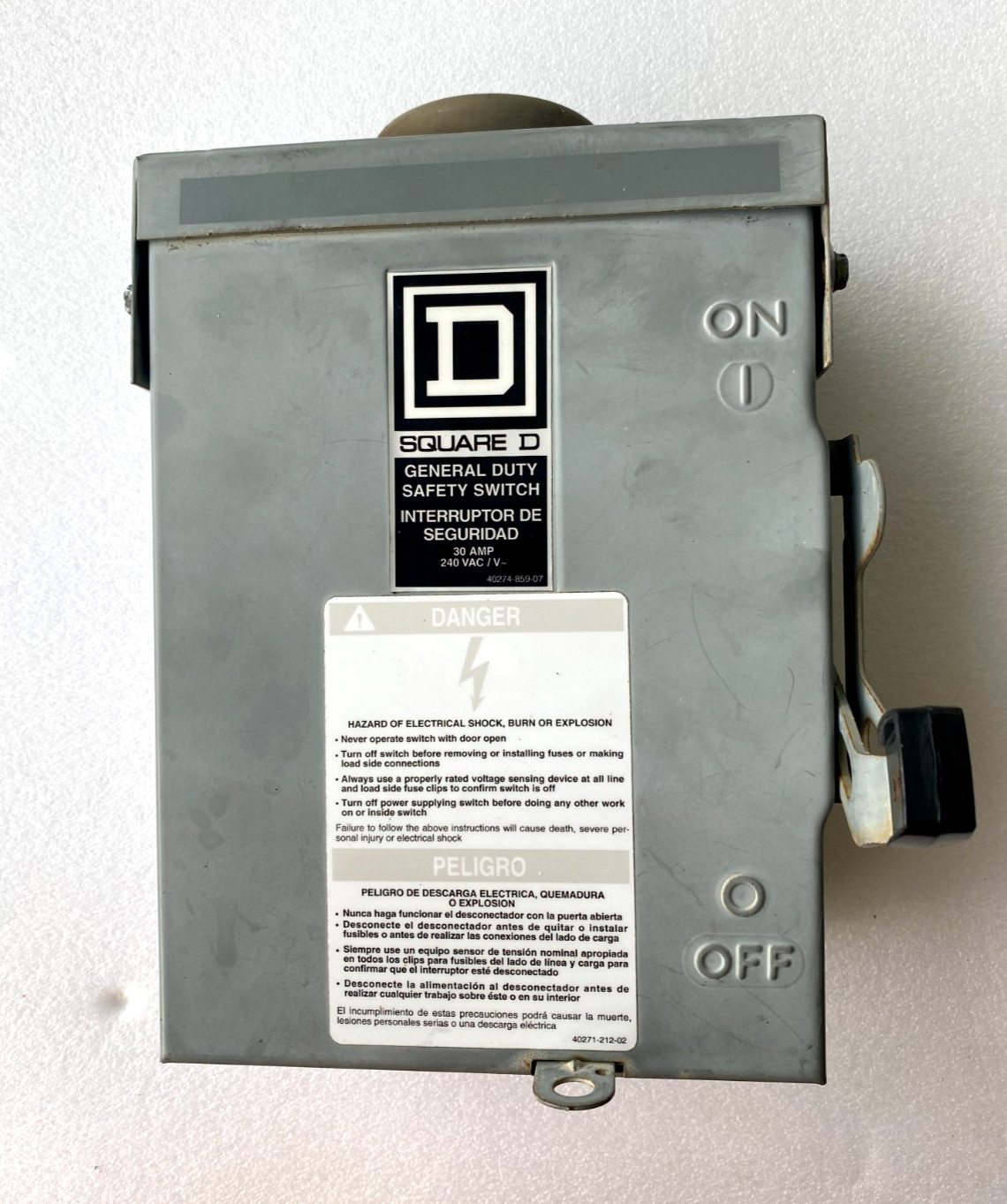 SQUARE D Fusible Disconnect Switch, D221NRB NEMA 3R ENCLOSURE, 30 AMP, 240 VAC