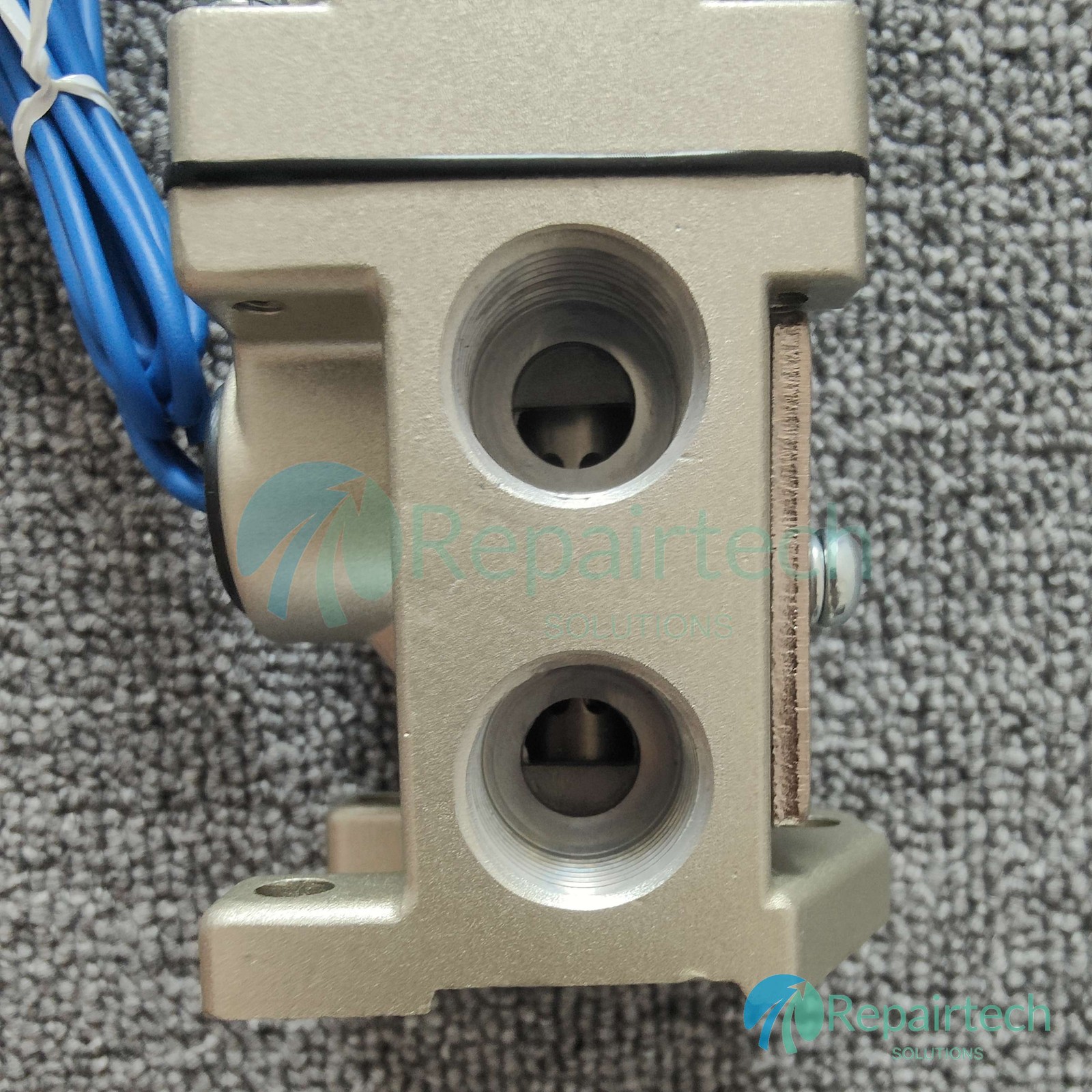 Brand 1Pcs VS3135-043 Fit SMC solenoid valve AC110V 50/60Hz,AC100-110V 50Hz