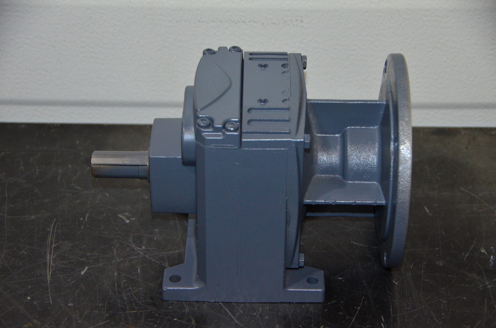 Boston Gear 28169 F612C-8-B5 Speed Reducer 8:1 Ratio 1750 RPM 2.69 IN HP 762 LB