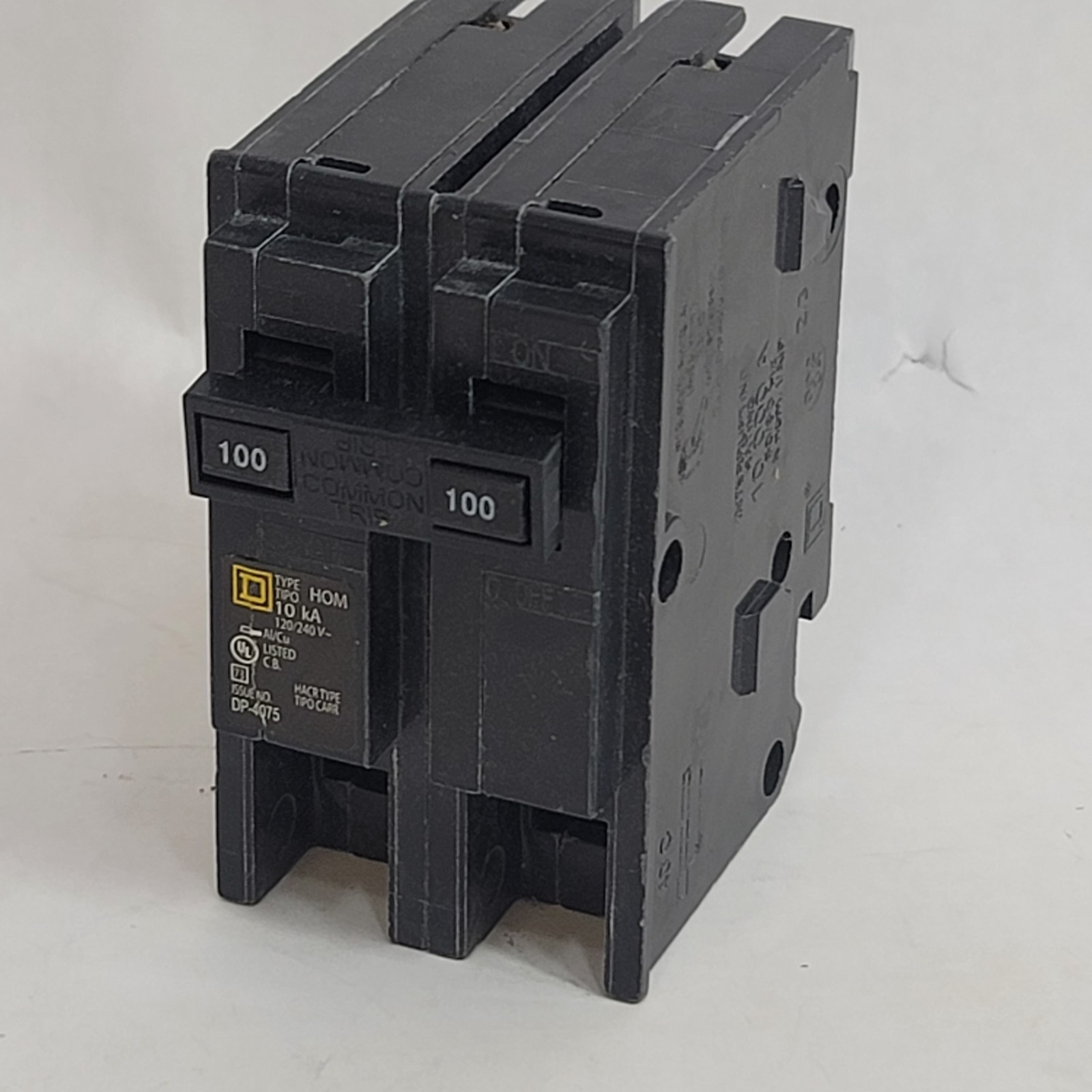HOM2100 – Square D Homeline – Circuit Breaker Plug-In – 100 Amp – 2 Pole – 240 V