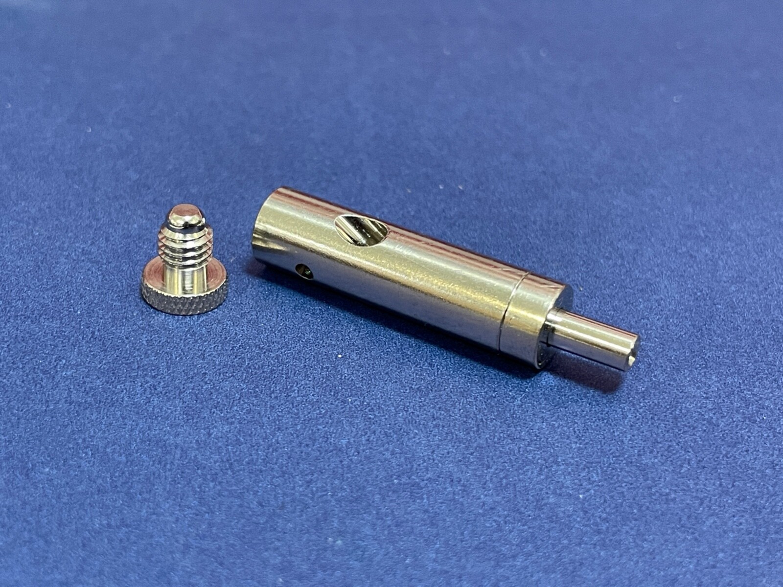 QTY 10 – SIDE CABLE EXIT GRIPPER For 3/64″ and 1/16″ cable 1-1/4″ h x 3/8″ dia