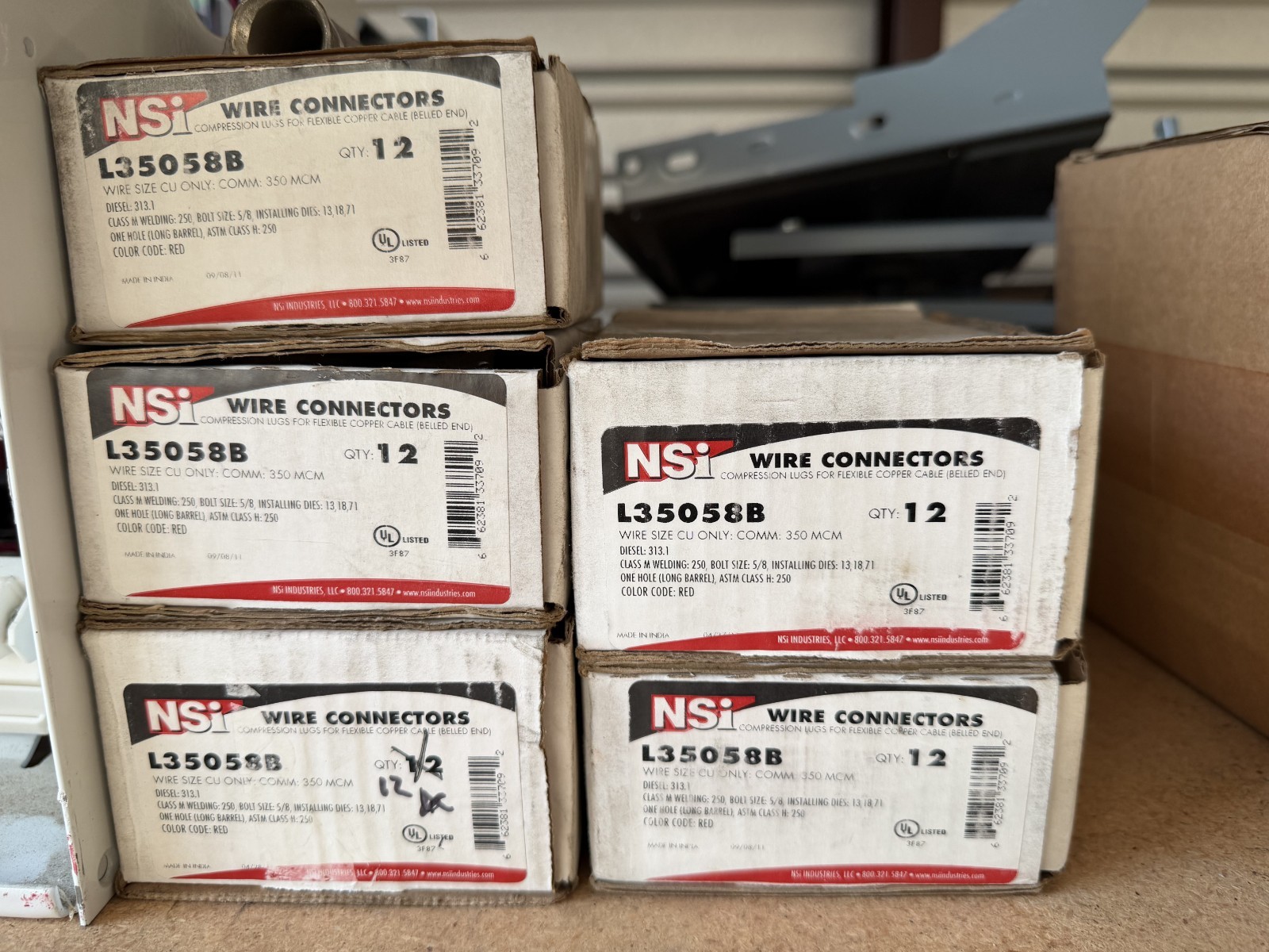 NSI L35058B 5/8 350 MCM Compression Lugs for Copper Cable (Belled End) – wrnty