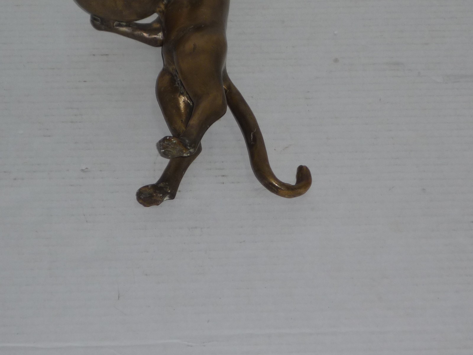 VINTAGE SOLID BRASS STANDING CAT BUSINESS CARD HOLDER 11″ TALL NEAT