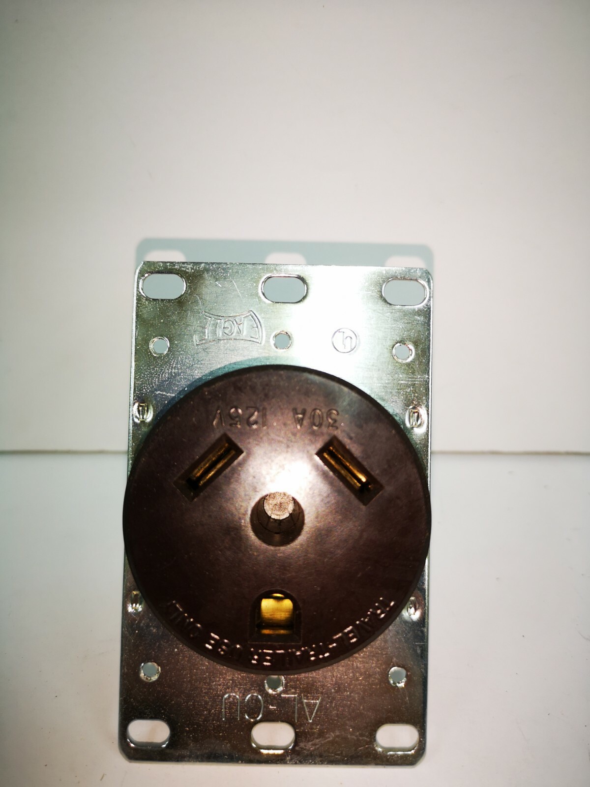 30A 2P 3W 125V Heavy Duty RV Travel Trailer Receptacle 1263 TT-30R EAGLE 1263E