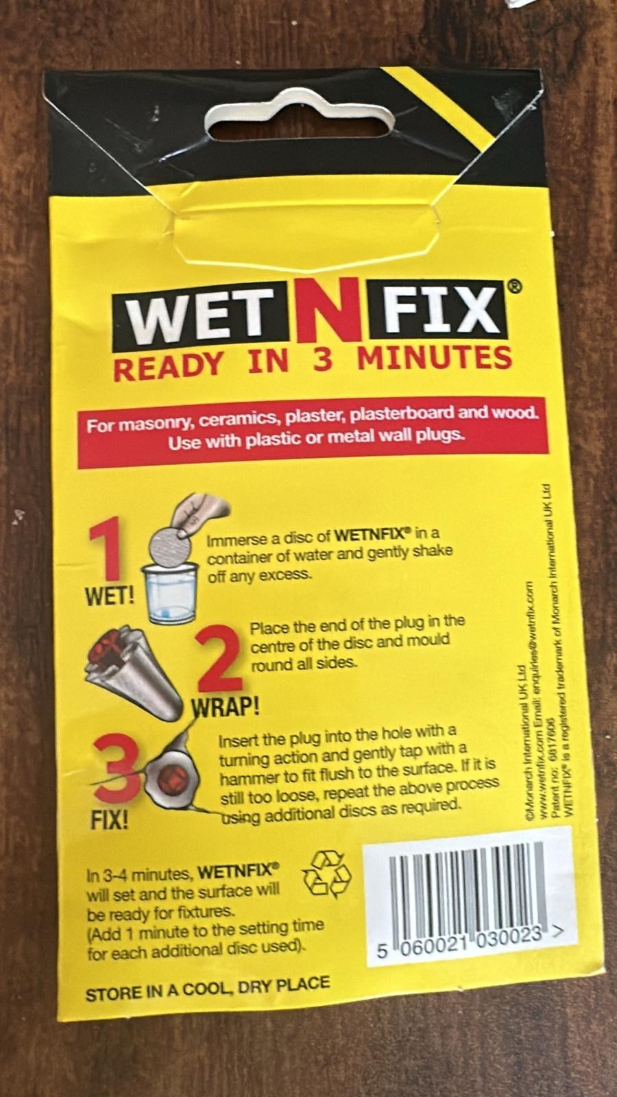 WetNFix Wet N Fix Quick Wall Fixture 20 Disc Pack Fixes Loose Anchor or Fixtures