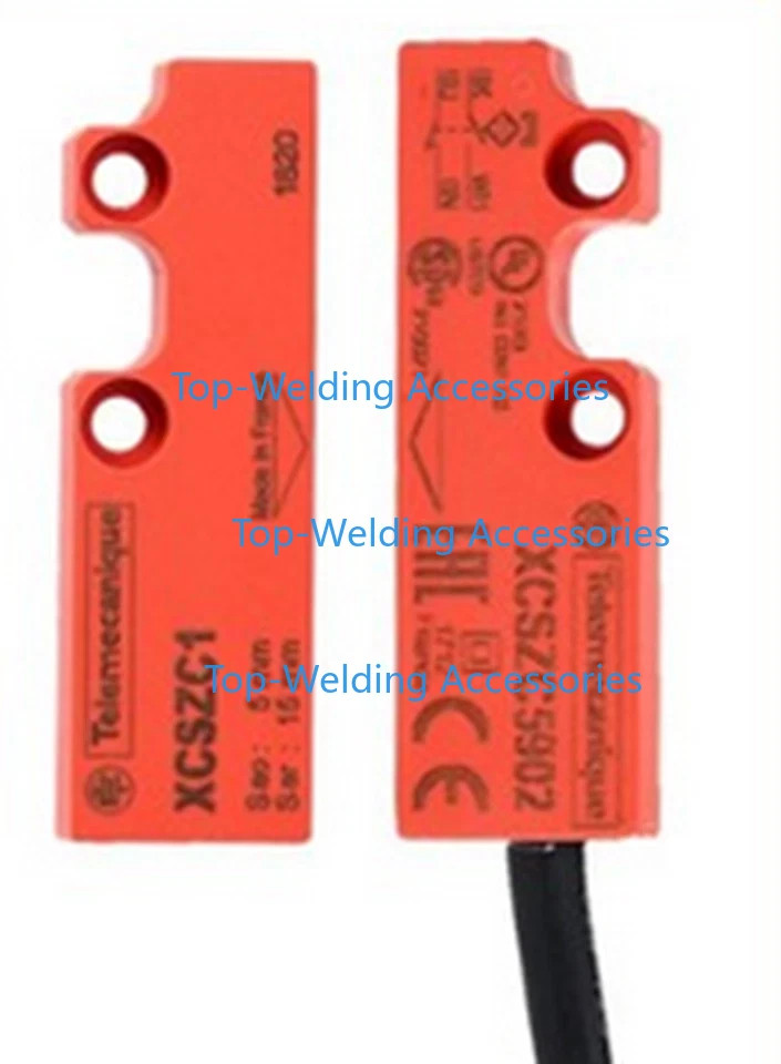 NEW Schneider XCSZC5902 Magnetic Safety Switches