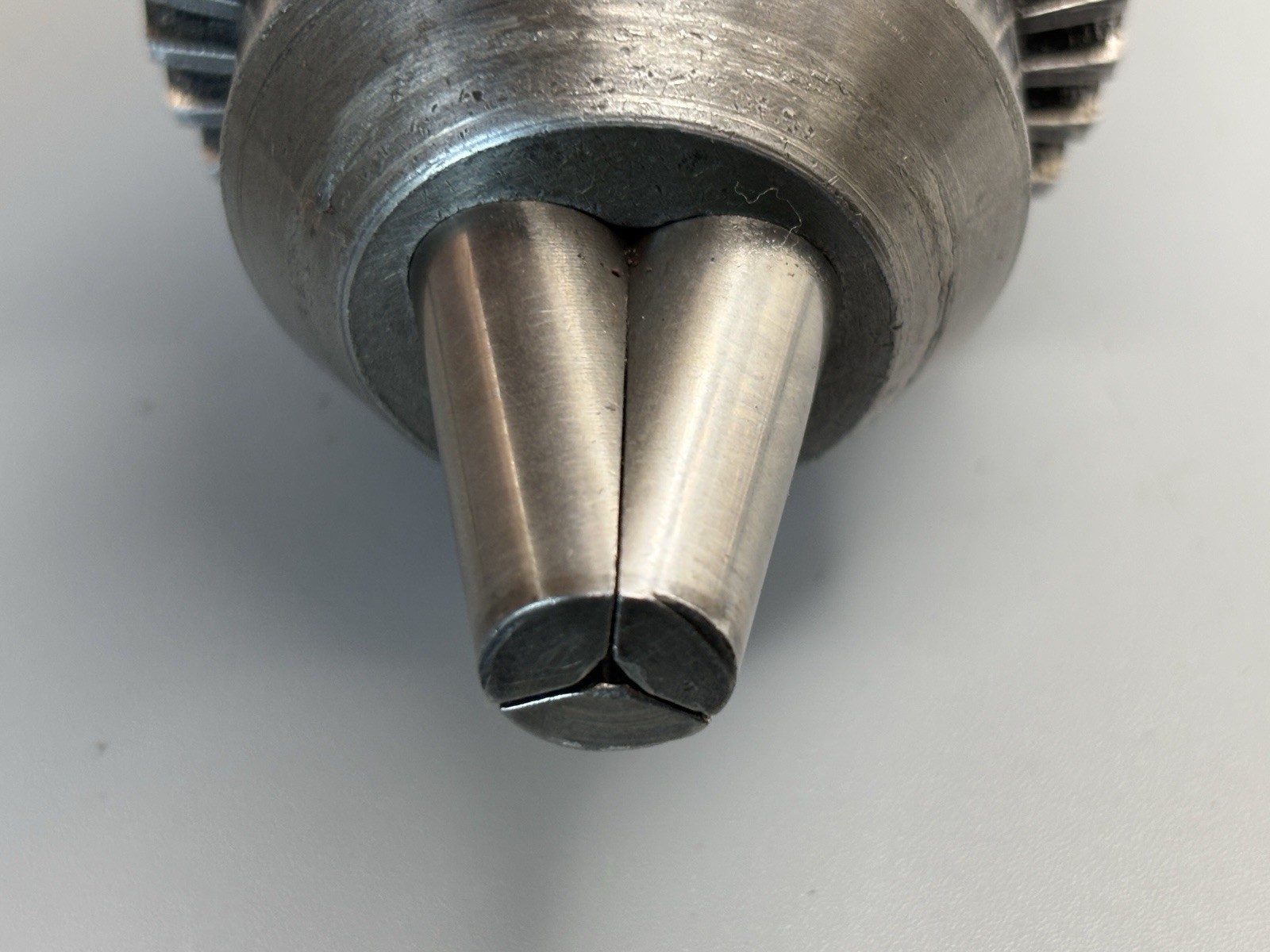 Jacobs 14N Ball Bearing Super Chuck 0″-1/2″ Capacity with Bridgeport R8 Shank
