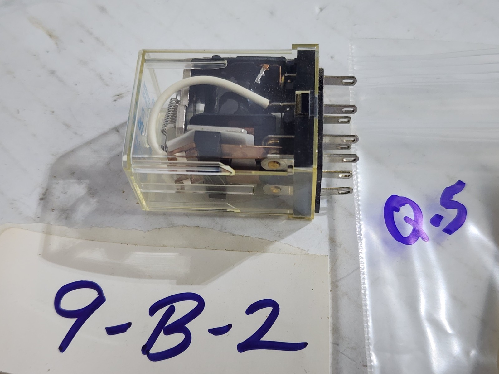 NAiS HC2-H-AC24V, AP3122K Relay