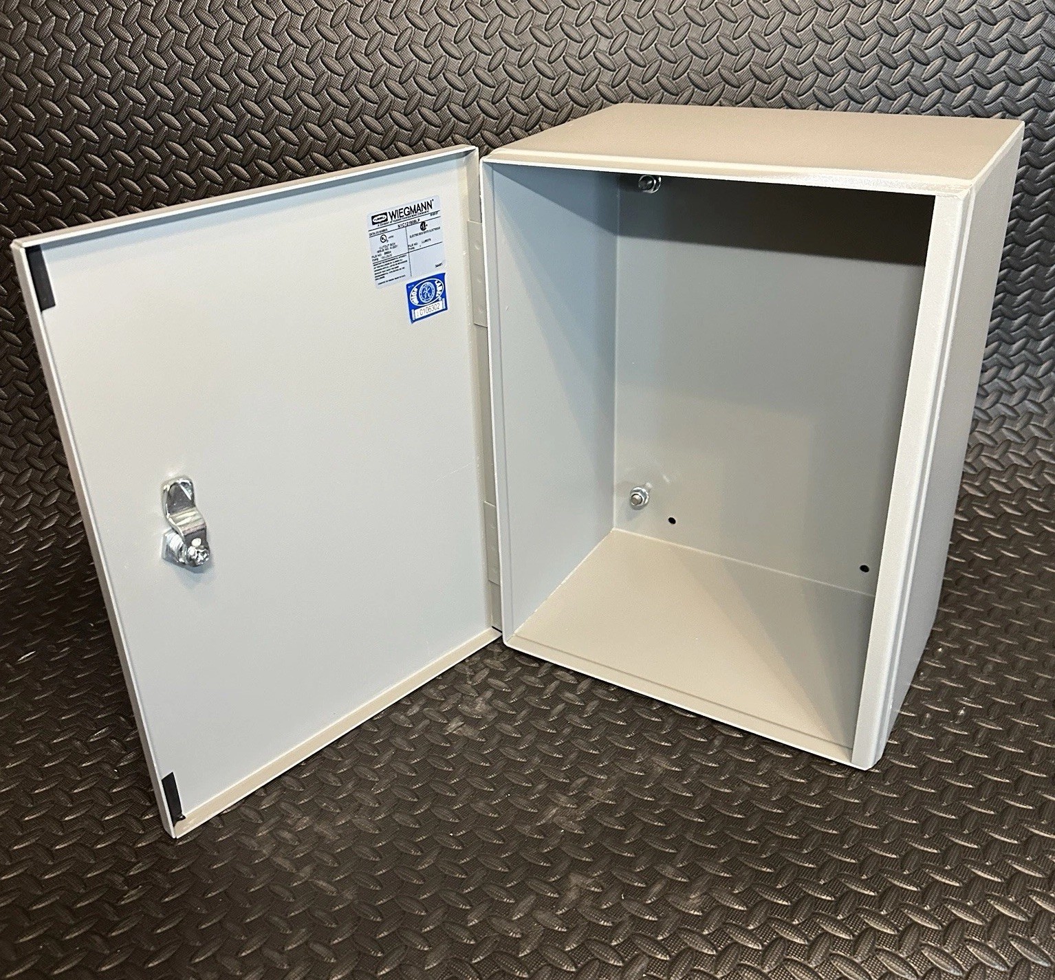 Hubbell-Wiegmann N1C121608LP Enclosure, 12x16x8 NEMA 1 New In Box