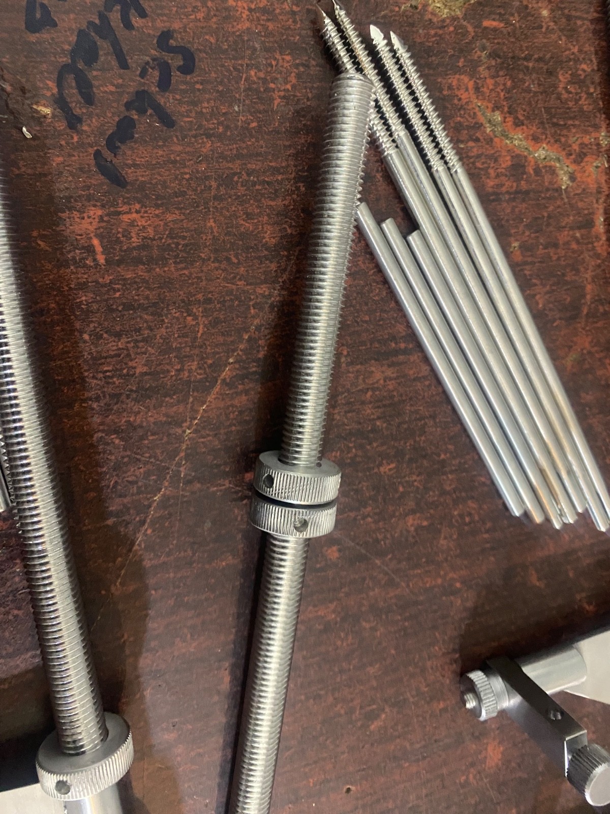 Femoral Distractor Surgical instruments stainless steel one complete set
