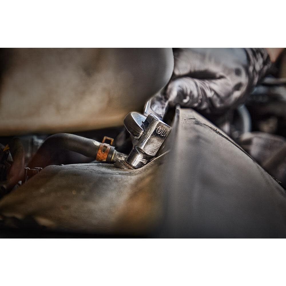 Milwaukee Tool 45-34-0117 3/8 In. Drive 17Mm Metric 6-Point Deep Socket With