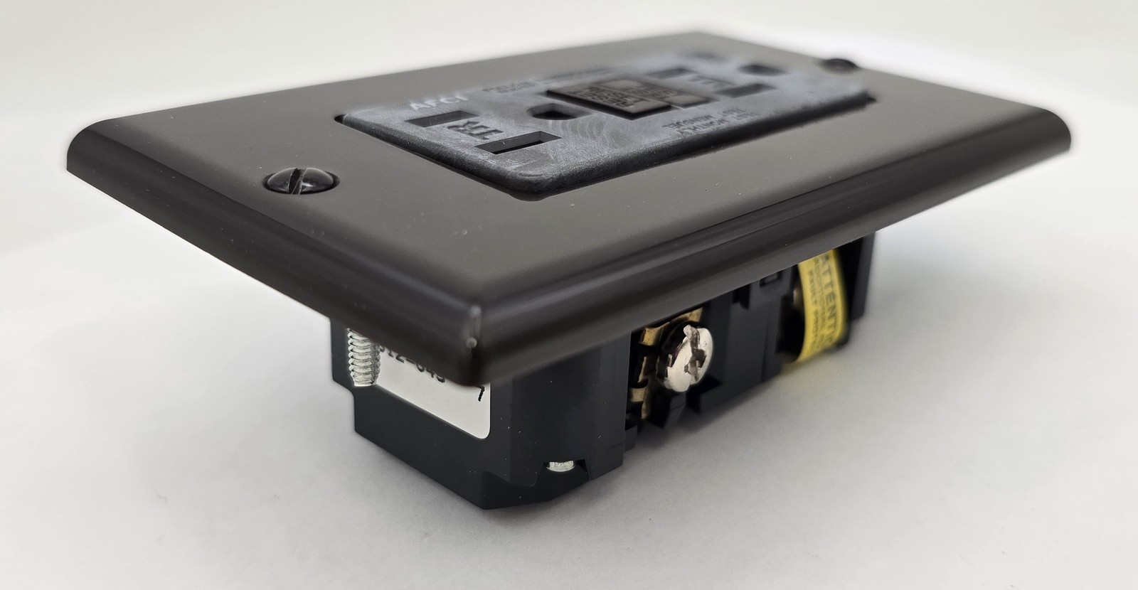 10PC Pass & Seymour AF15TR Tamper-Resistant AFCI Receptacle 15A 125V 60Hz
