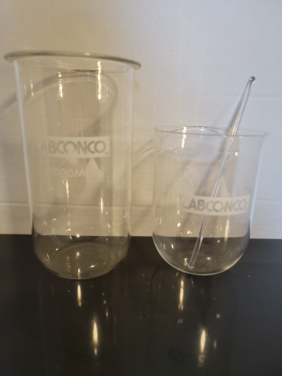 Labconco Lot # 75428 Fast-Freeze Flask + 1000ML Flask Scientific Flasks + Swizle