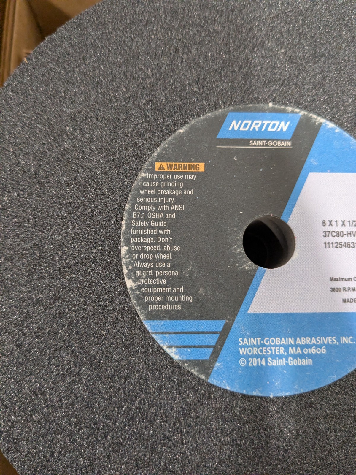 Norton Surface Grinding Wheel 6″ x 1″ x 1/2″ 80G Qty 8 66252803225