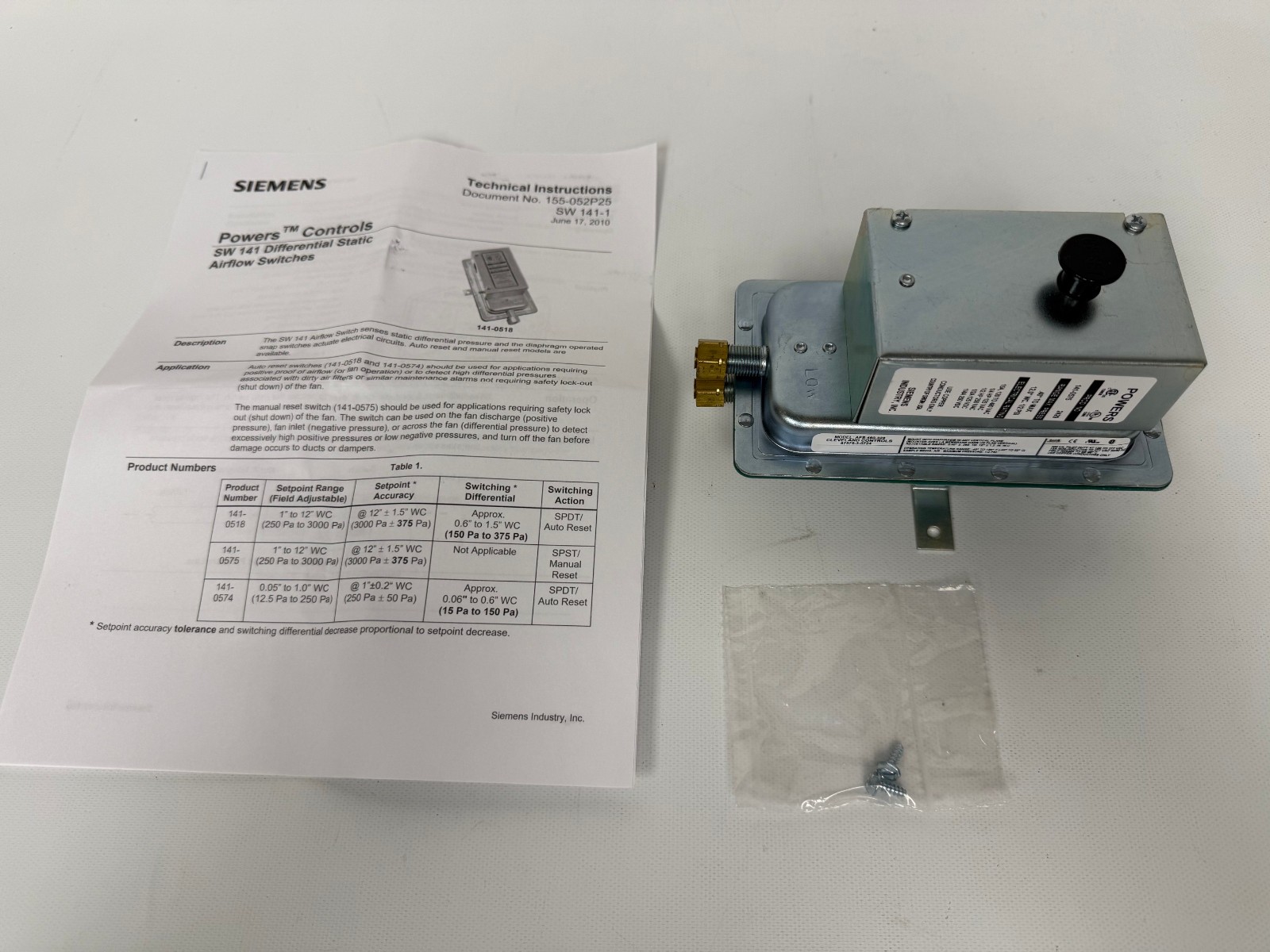 SIEMENS 141-0575 POWERS AIR FLOW SWITCH NEW OPEN BOX