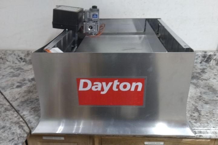 Dayton 3E134E 120VAC 90,000 BtuH 576 Sq Ft Gas Infrared Flat Panel Heater